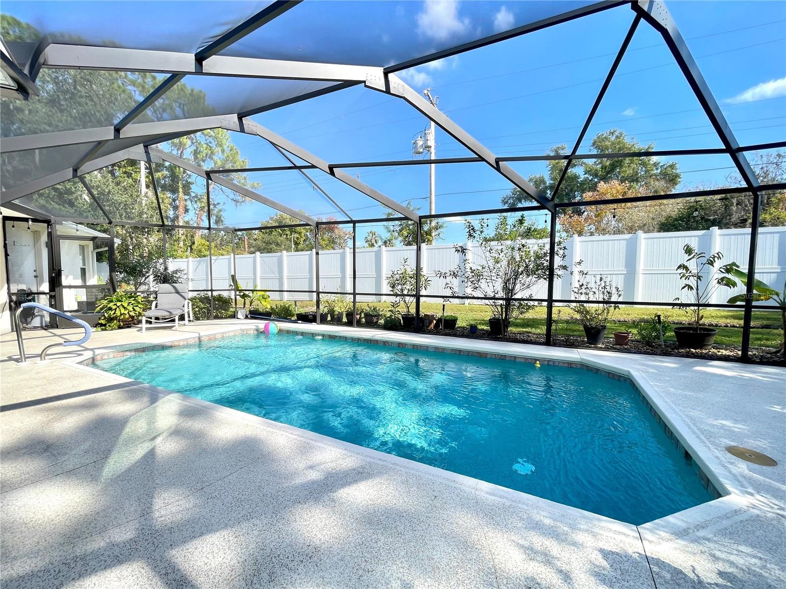 Image 33 of 44 For 6323 Silver Lakes Drive E