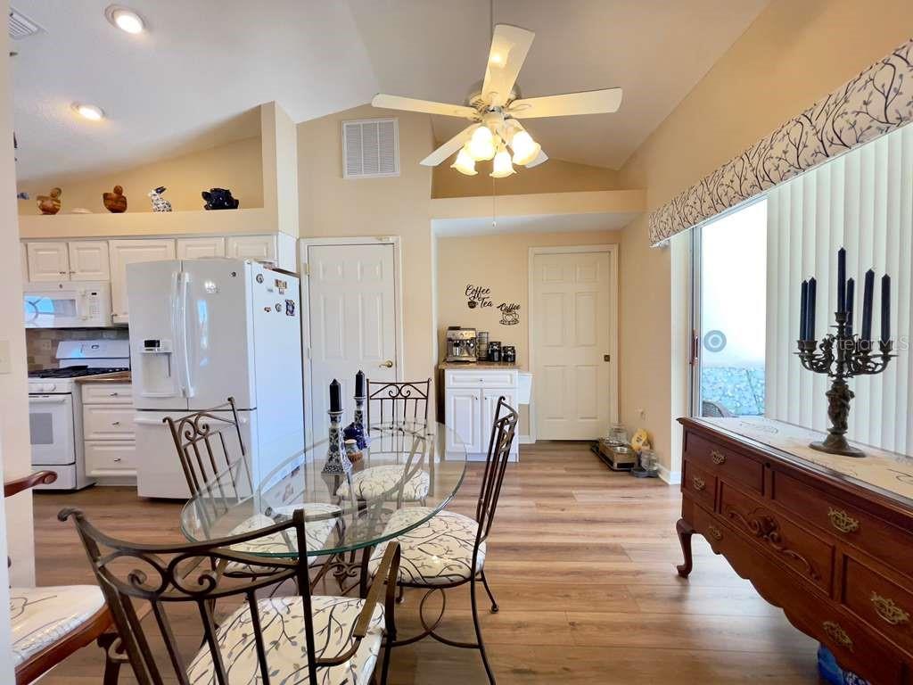 Image 7 of 44 For 6323 Silver Lakes Drive E