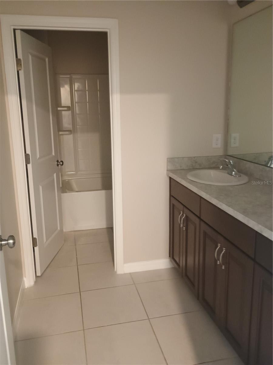 Image 5 of 17 For 564 Meadow Bend Drive