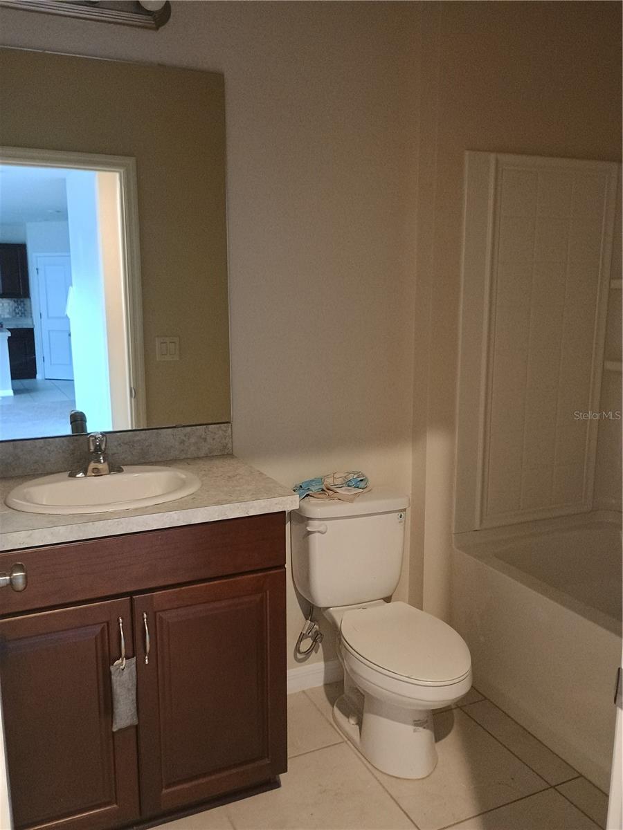 Image 7 of 17 For 564 Meadow Bend Drive