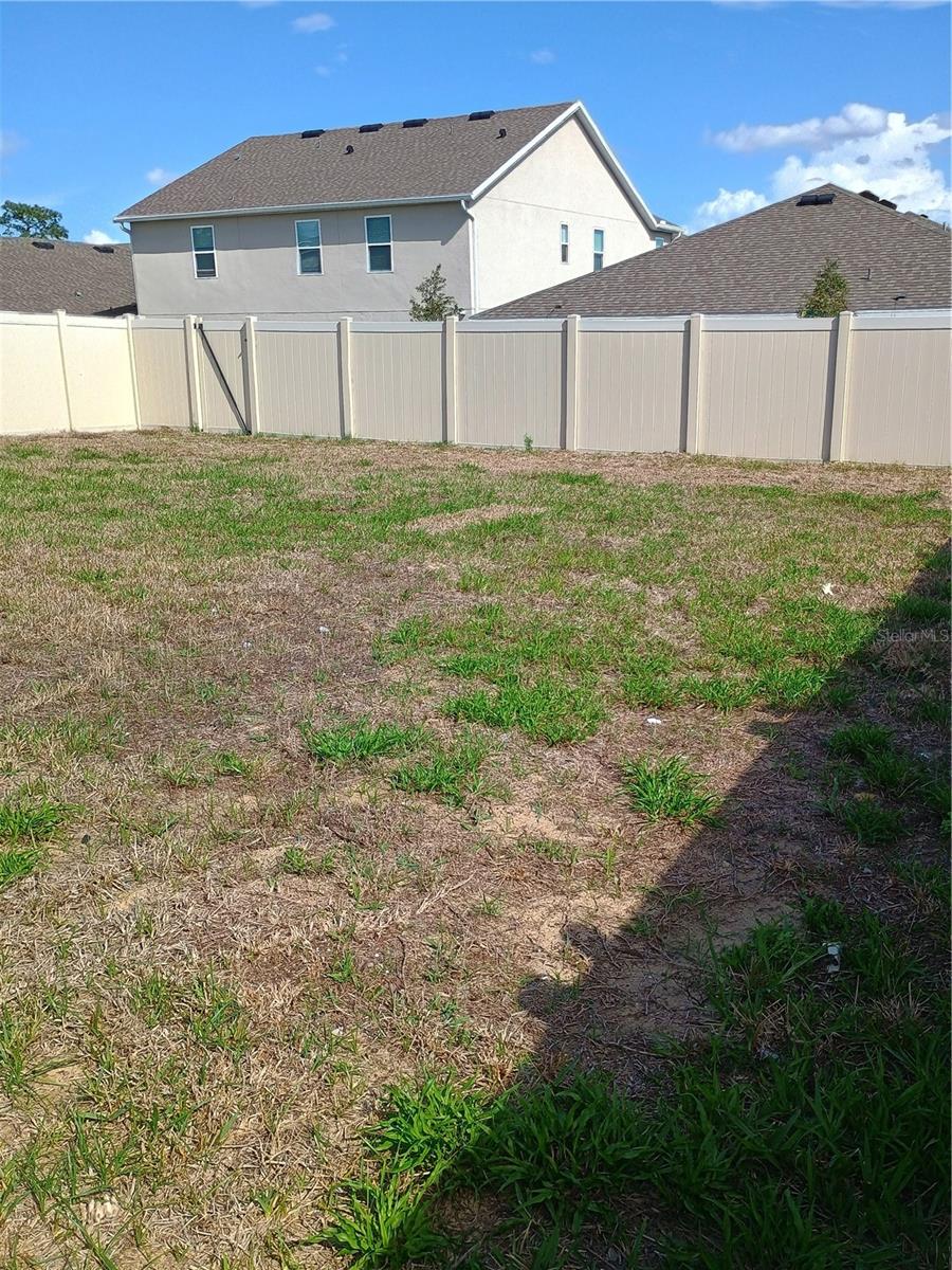 Image 9 of 17 For 564 Meadow Bend Drive