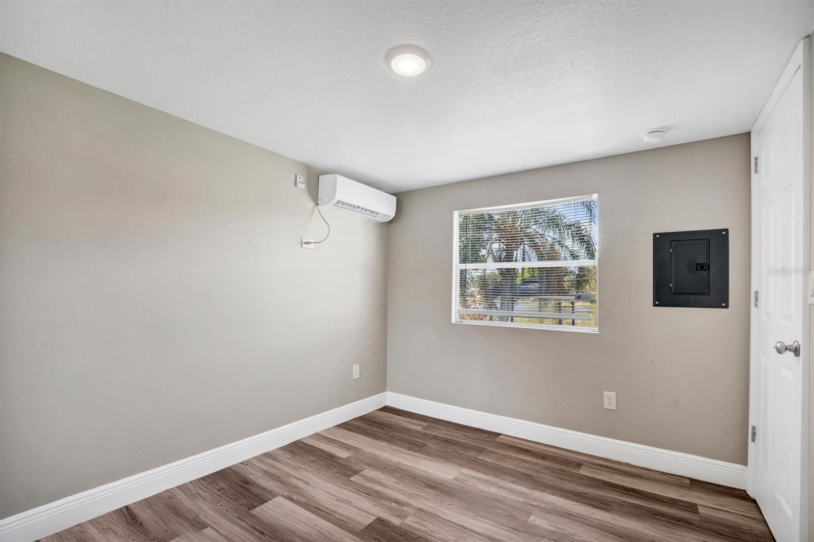 Image 17 of 37 For 3800 Lake Ellen Drive