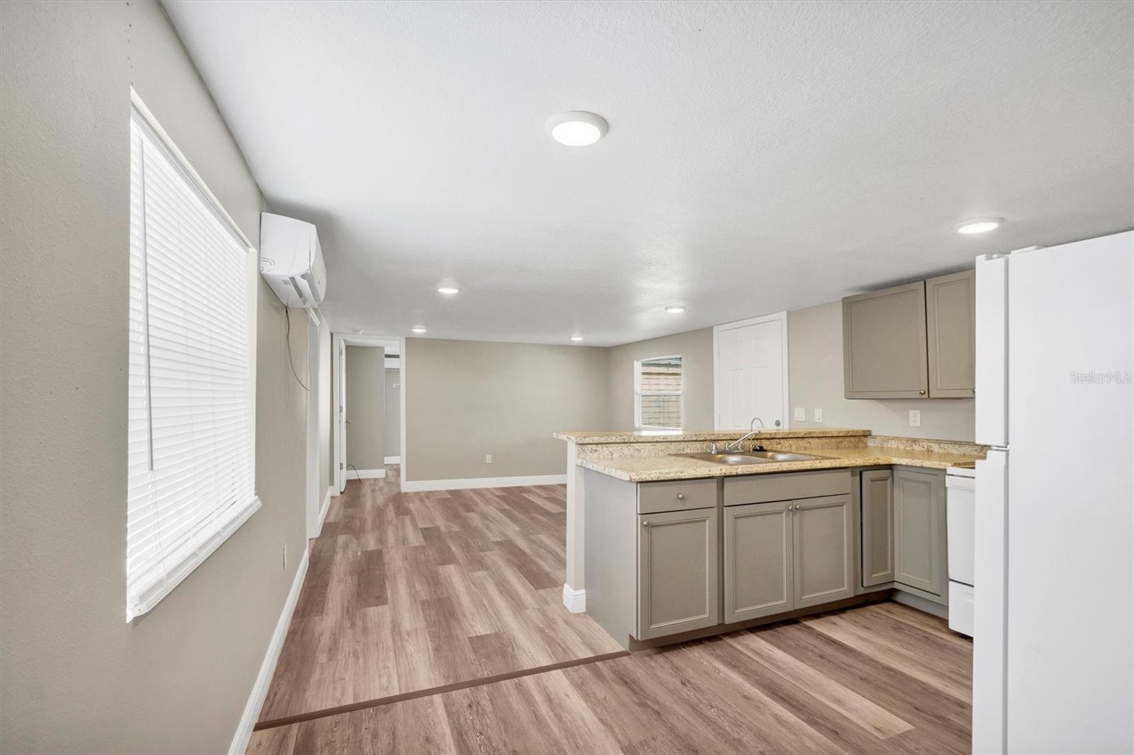 Image 9 of 37 For 3800 Lake Ellen Drive