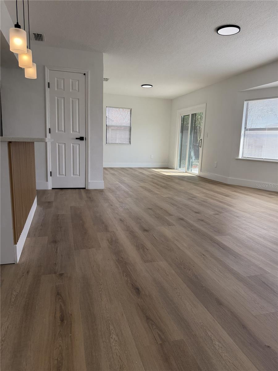 Image 16 of 60 For 107 Iguala Drive