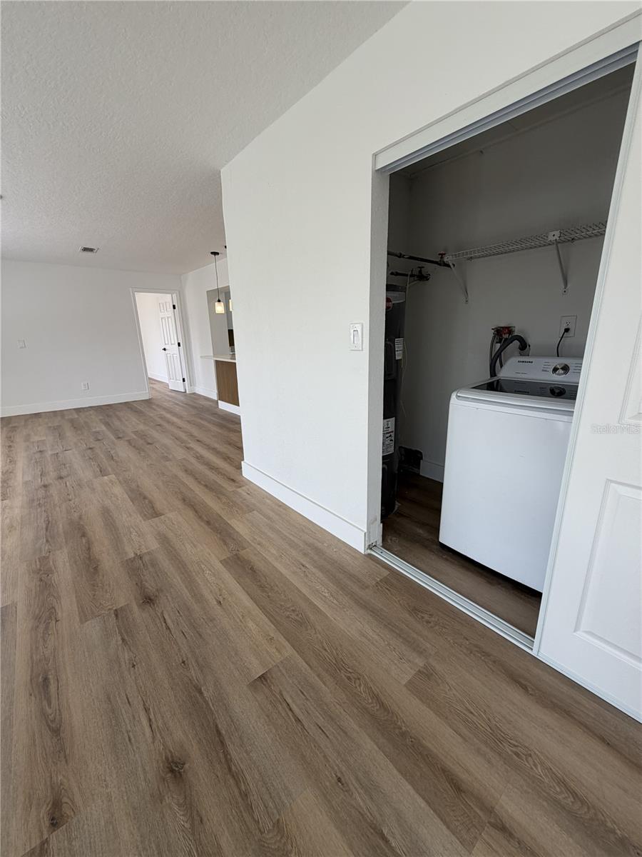 Image 24 of 60 For 107 Iguala Drive