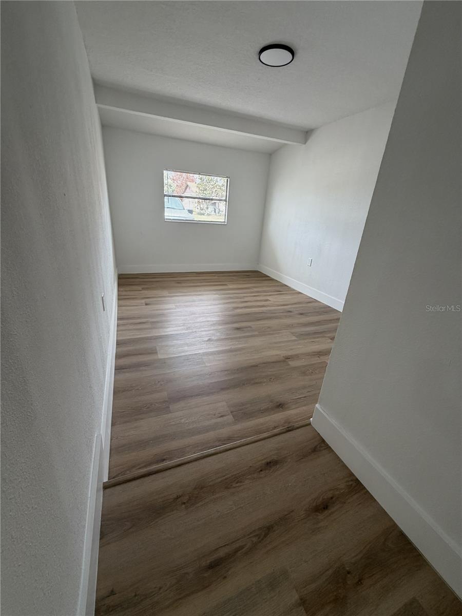 Image 30 of 60 For 107 Iguala Drive