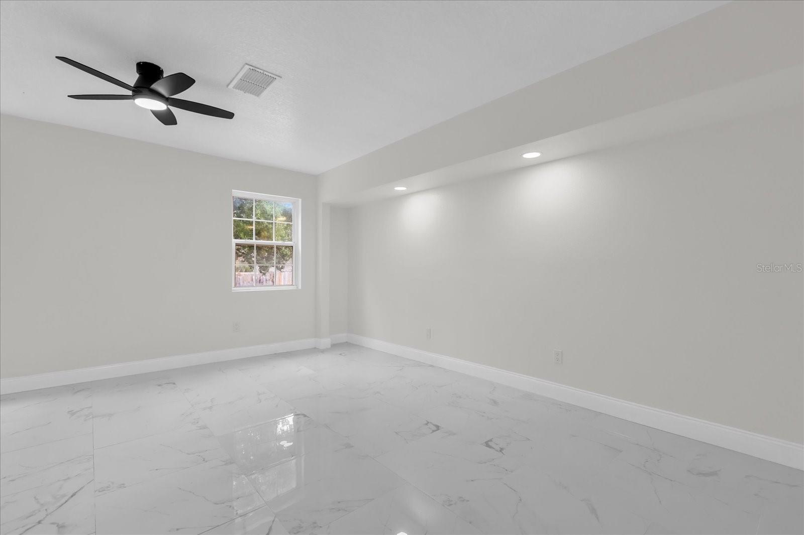 Image 11 of 27 For 7506 Mott Avenue