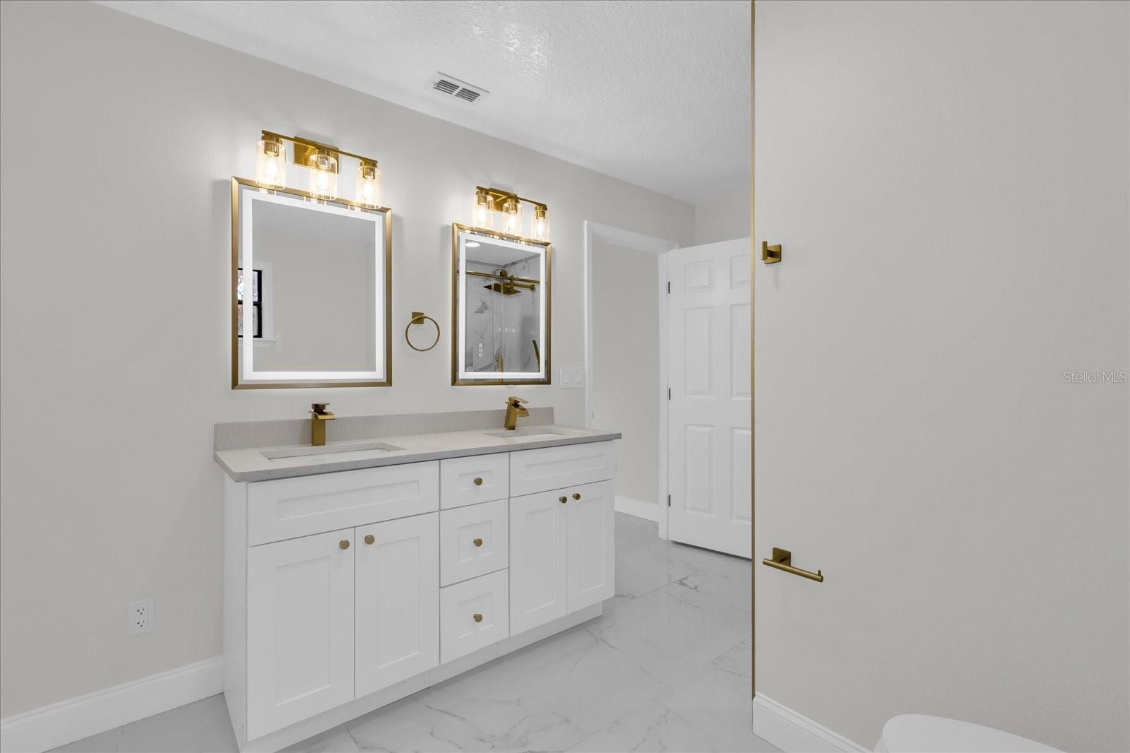 Image 14 of 27 For 7506 Mott Avenue