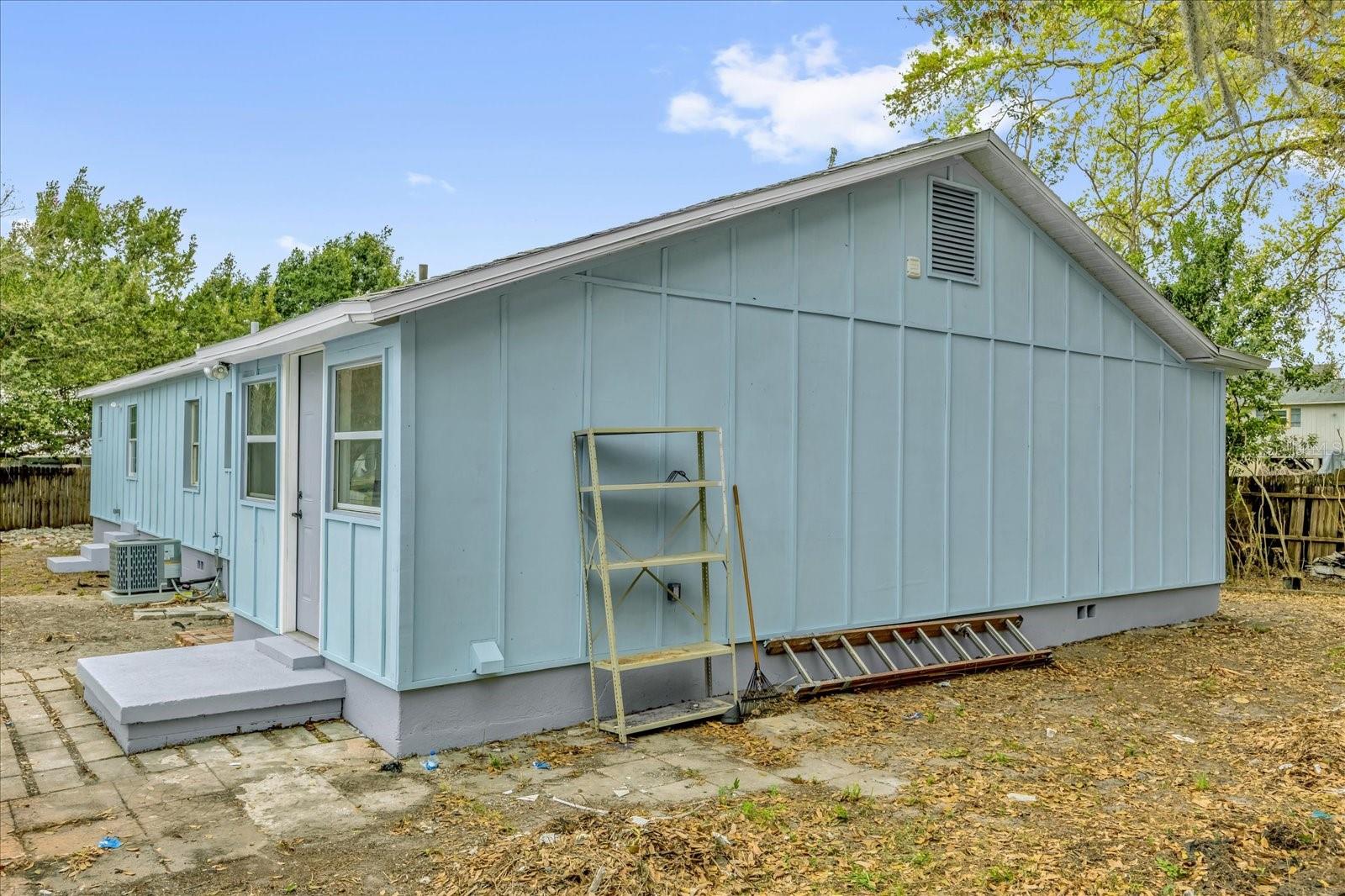 Image 20 of 27 For 7506 Mott Avenue