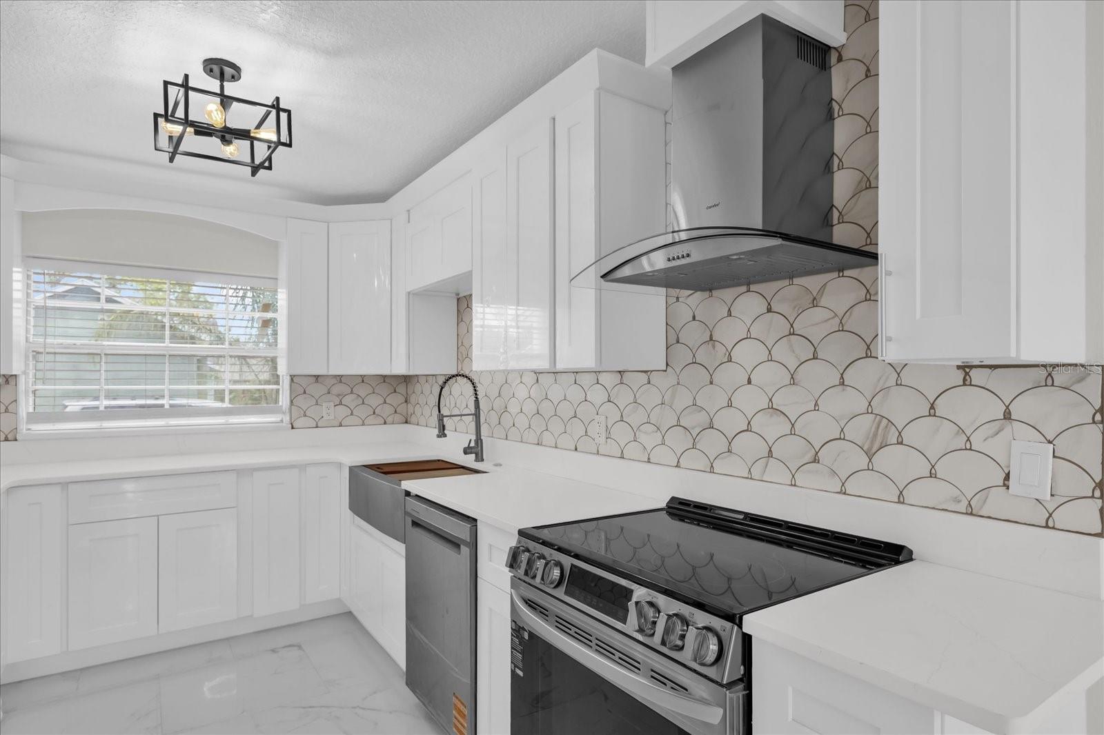 Image 8 of 27 For 7506 Mott Avenue