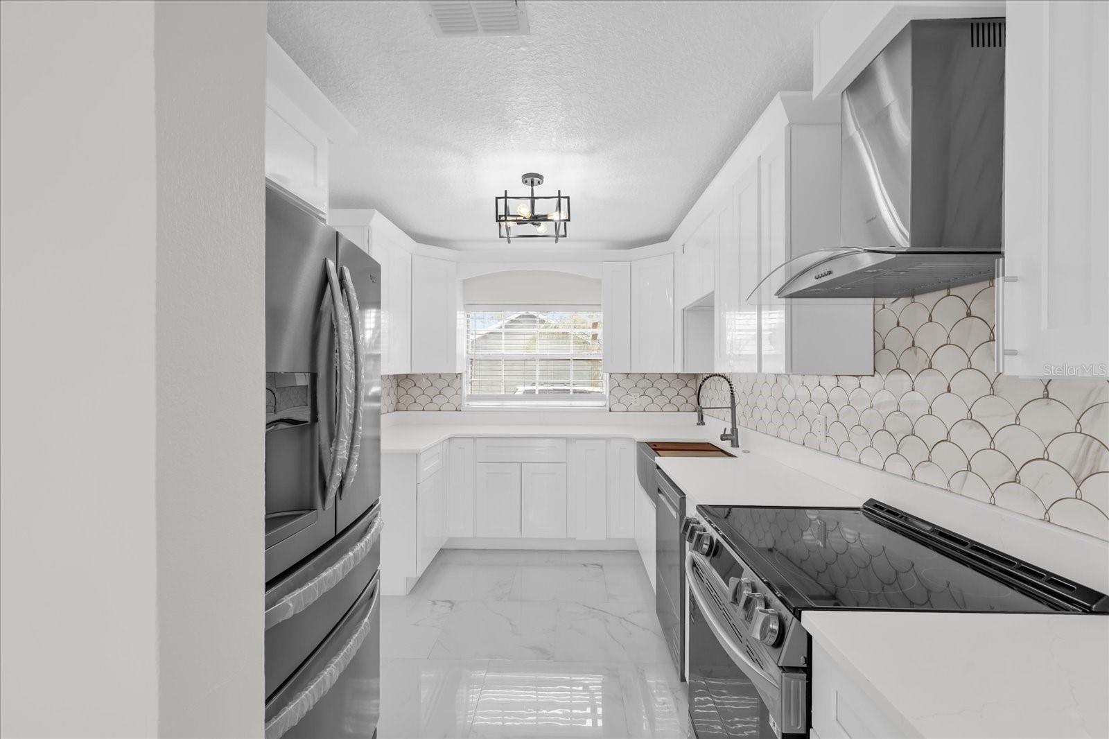 Image 9 of 27 For 7506 Mott Avenue