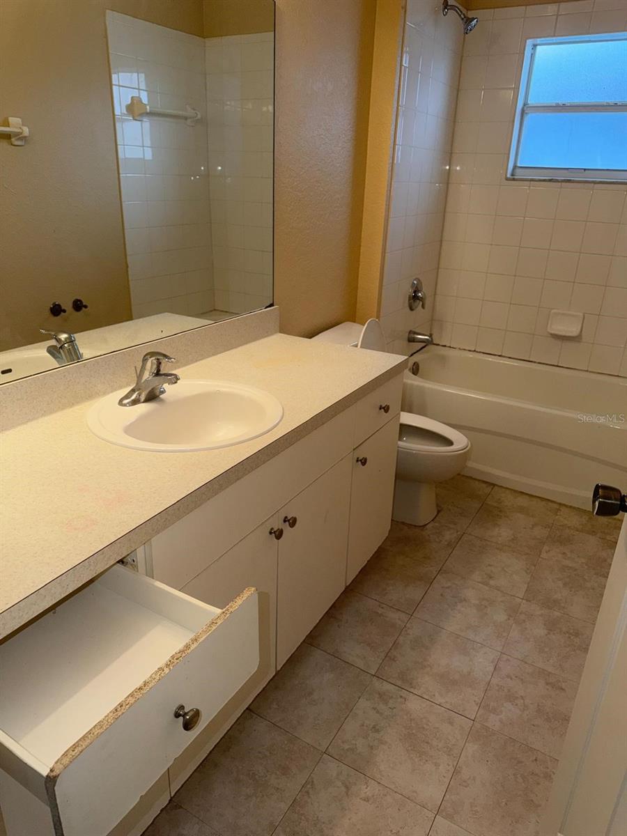 Image 13 of 19 For 8 Sawfish Court