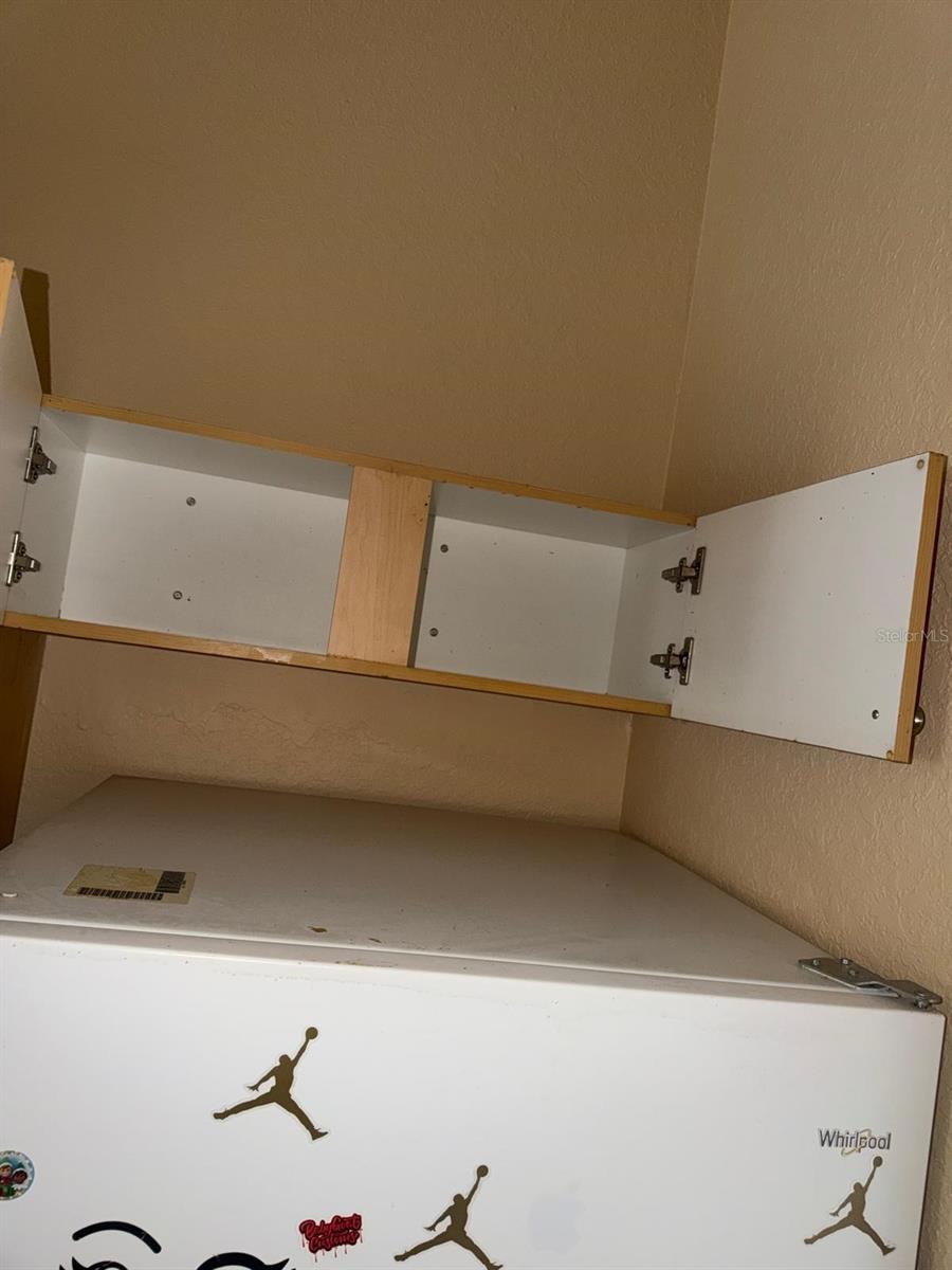 Image 9 of 19 For 8 Sawfish Court