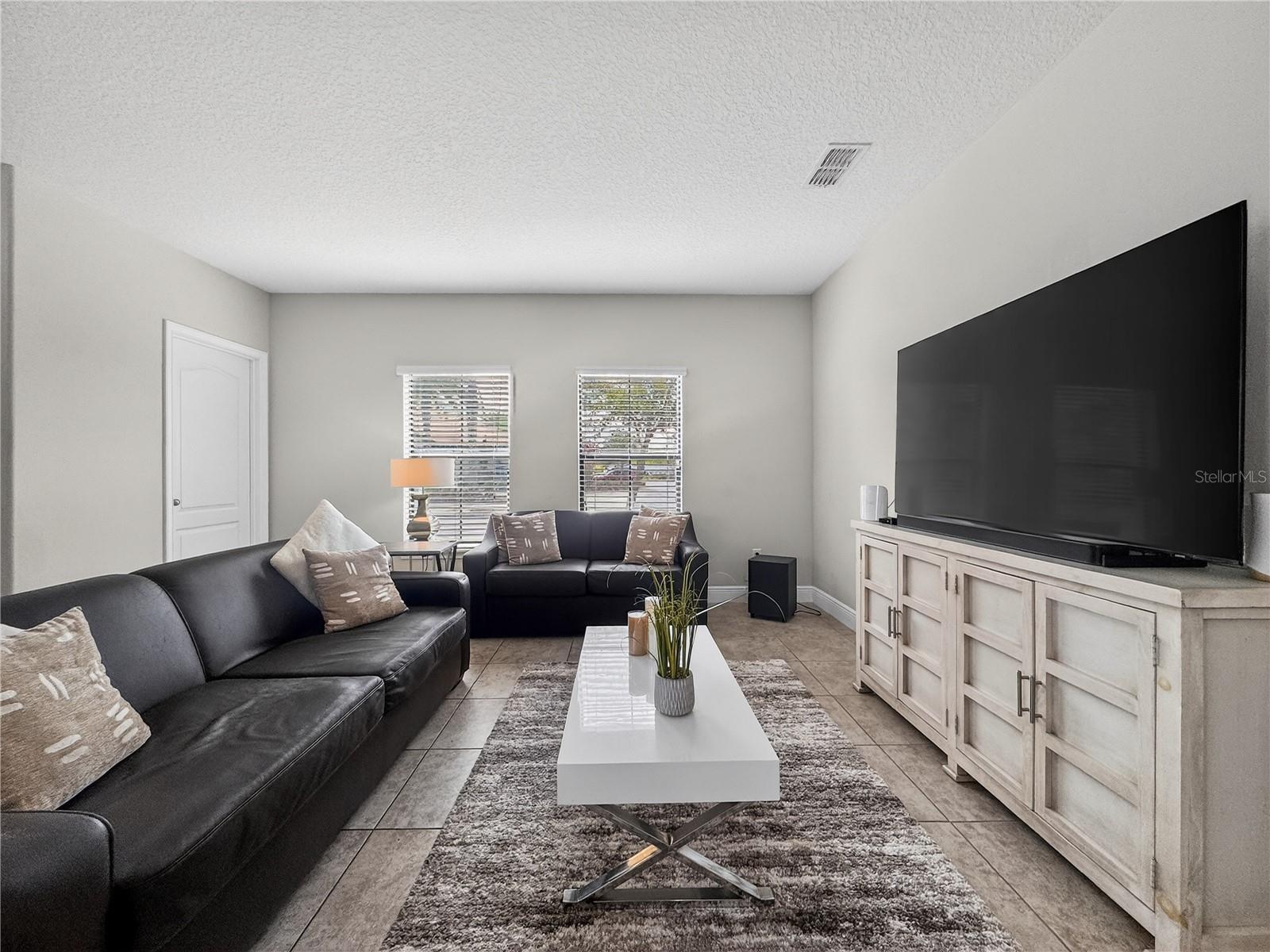 Image 2 of 42 For 127 Kenny Boulevard