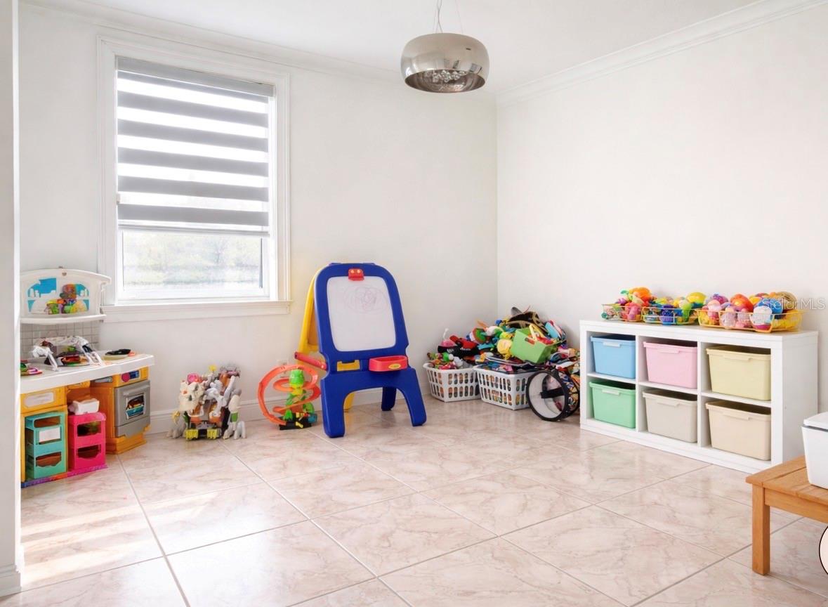 Image 18 of 24 For 13851 Amberleigh Road