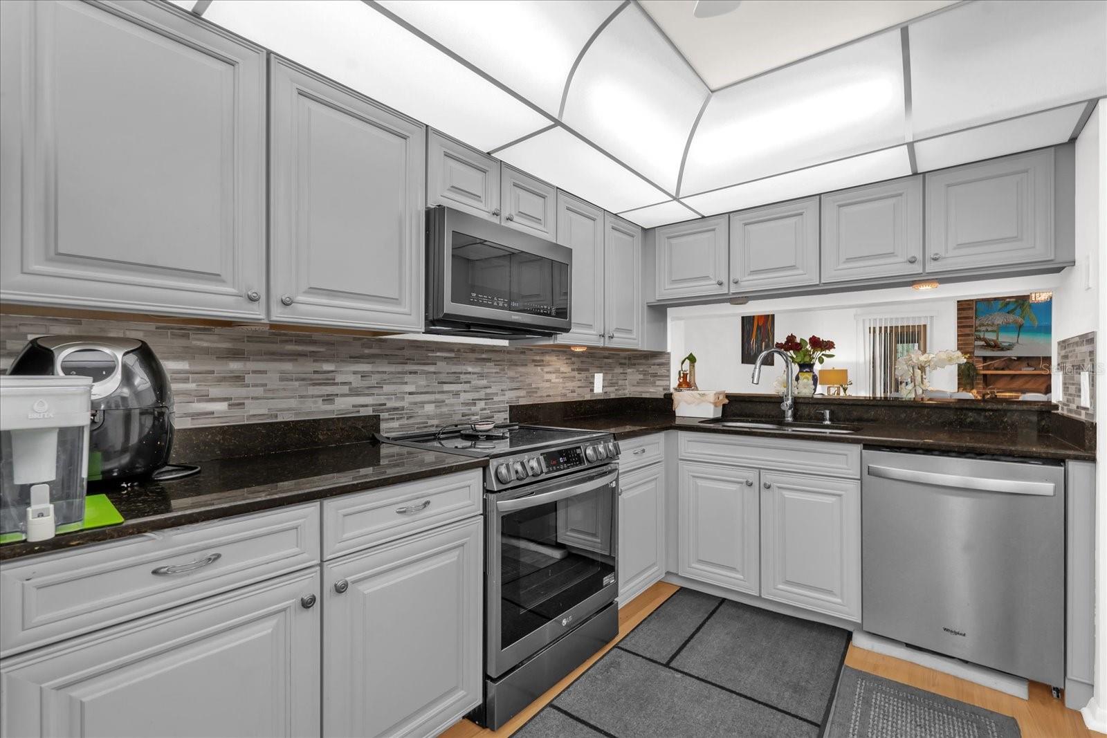 Image 10 of 29 For 7 Escondido Circle 72