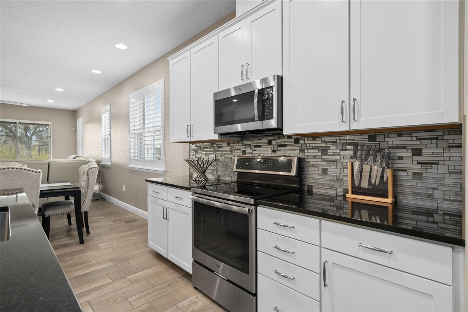 Image 13 of 38 For 5692 Western Sun Drive