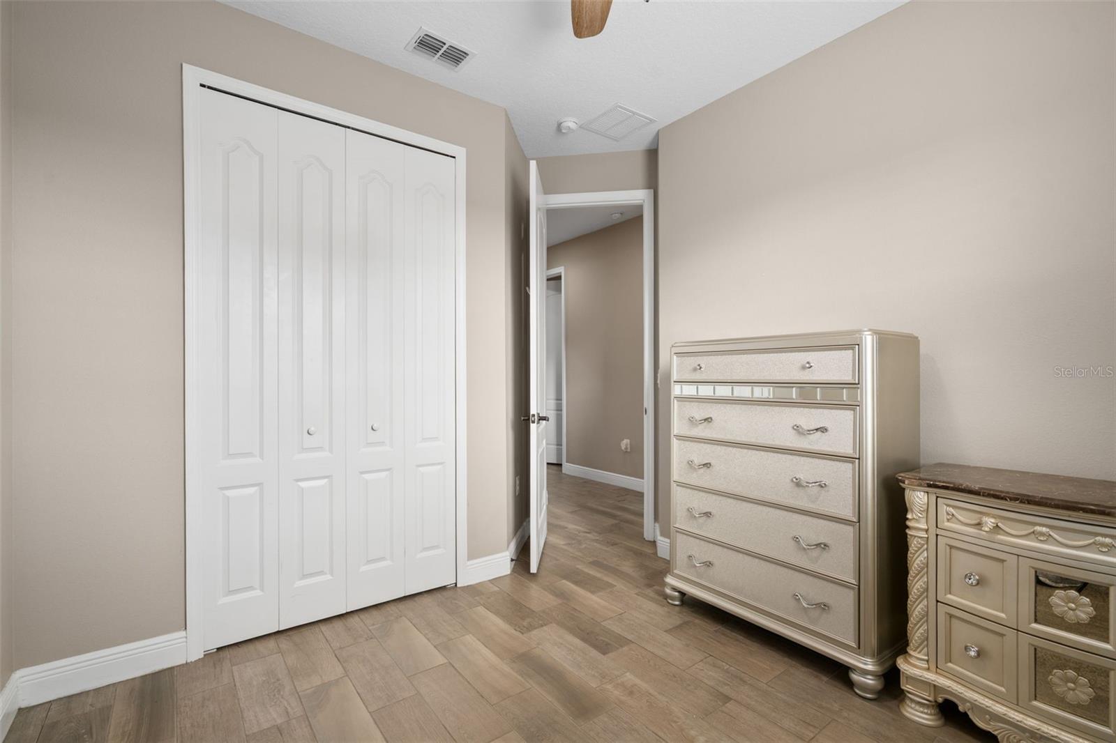 Image 18 of 38 For 5692 Western Sun Drive