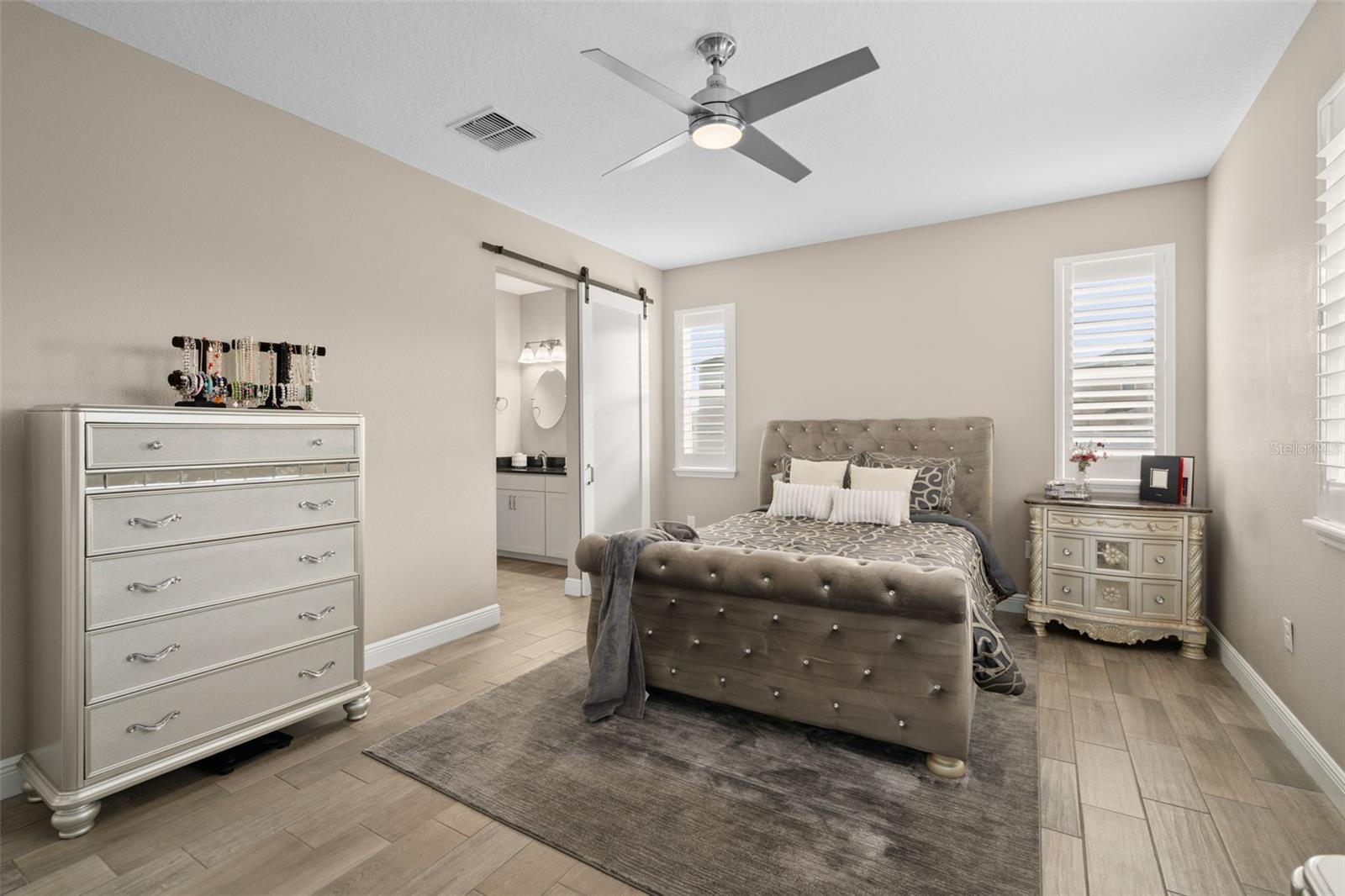 Image 20 of 38 For 5692 Western Sun Drive