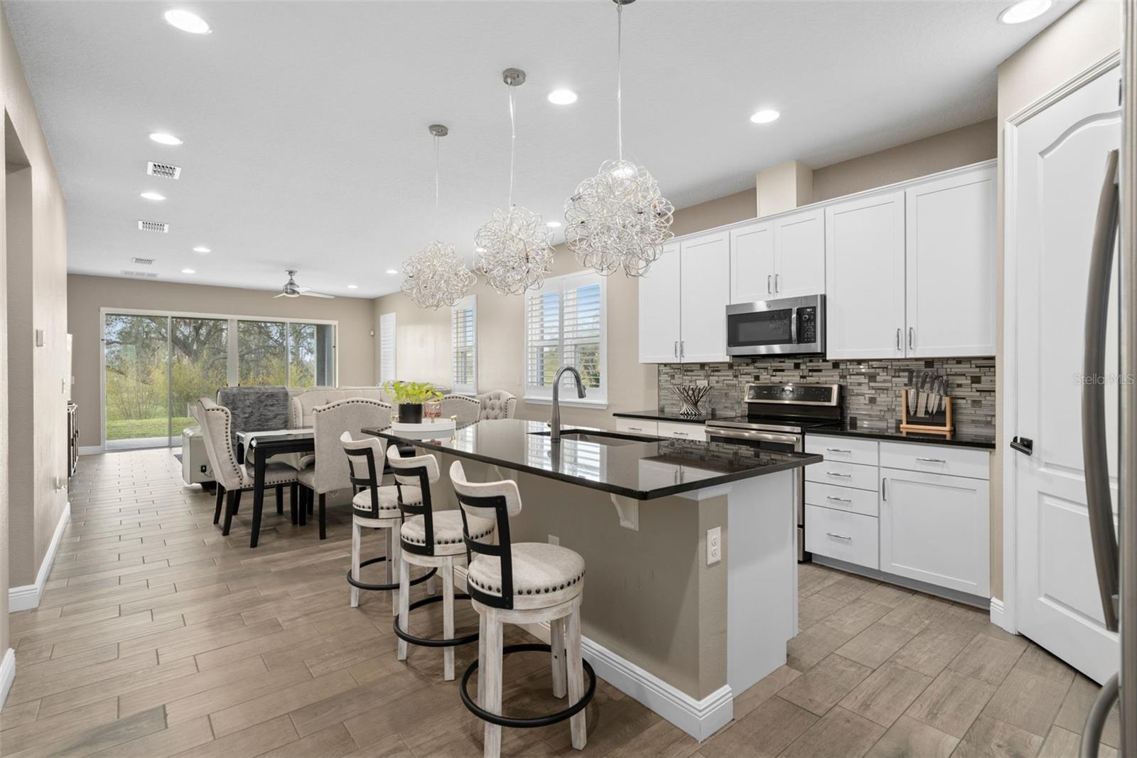 Image 8 of 38 For 5692 Western Sun Drive