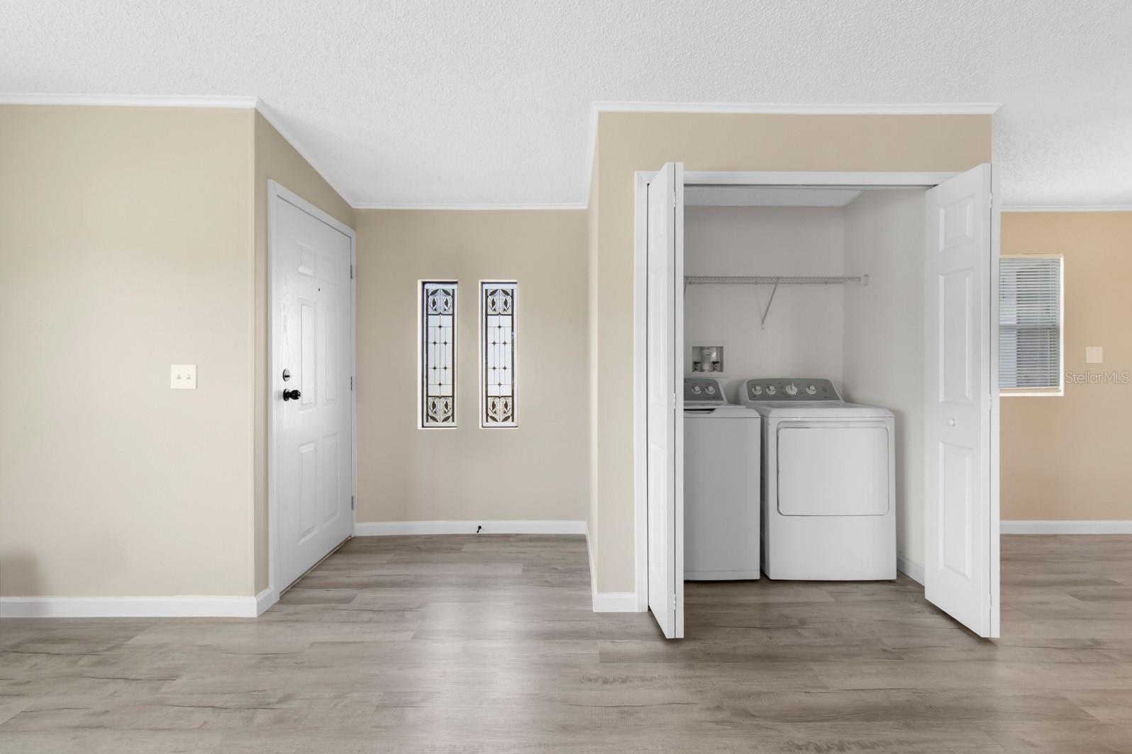 Image 14 of 48 For 217 Ellsworth Drive