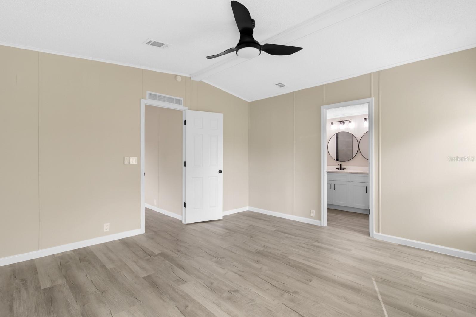 Image 19 of 48 For 217 Ellsworth Drive