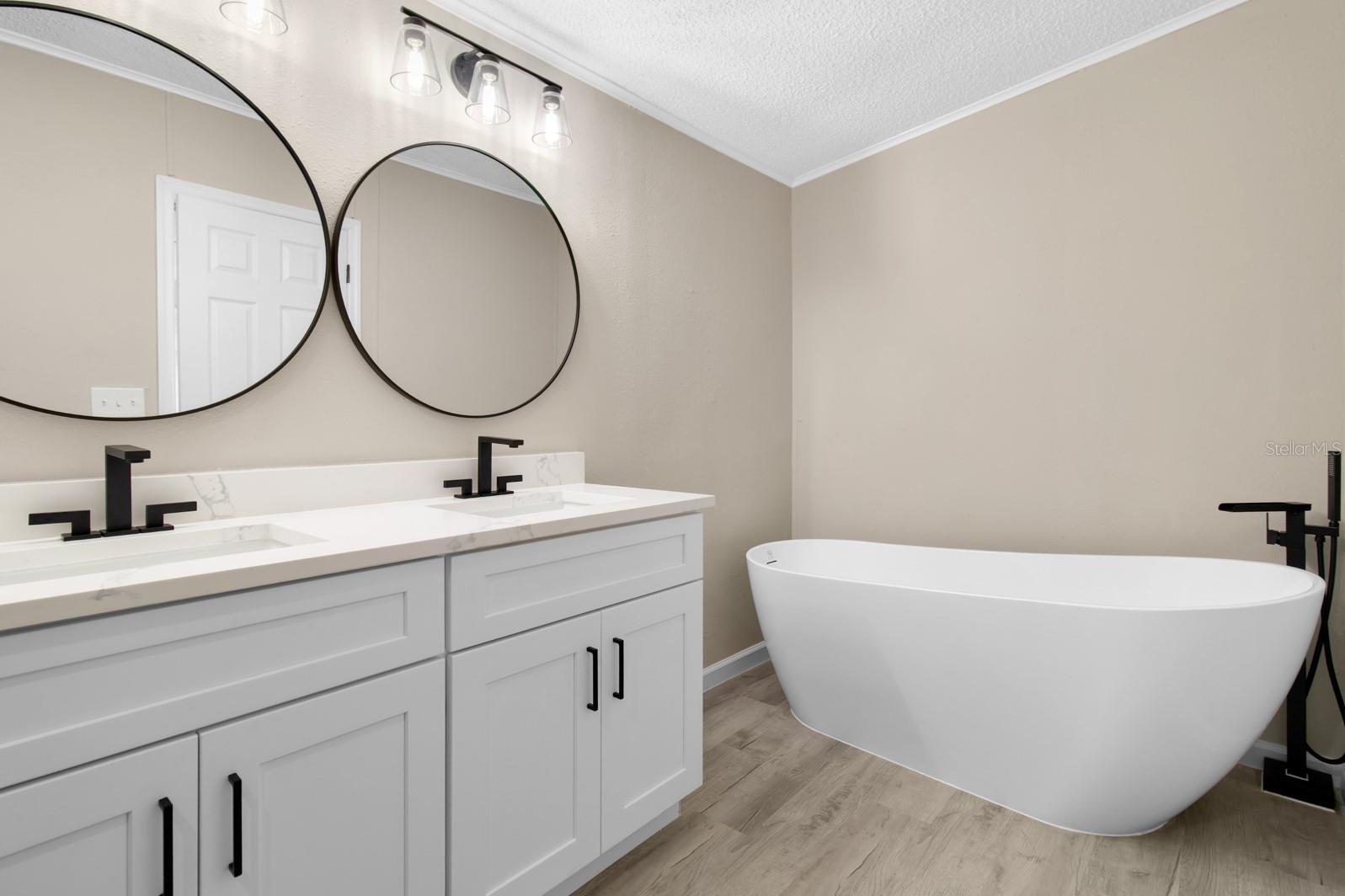 Image 23 of 48 For 217 Ellsworth Drive