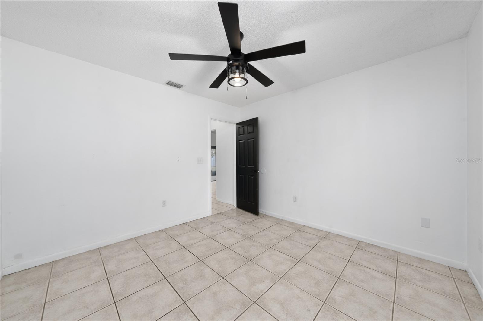 Image 12 of 35 For 1727 Sandalwood Circle Sw