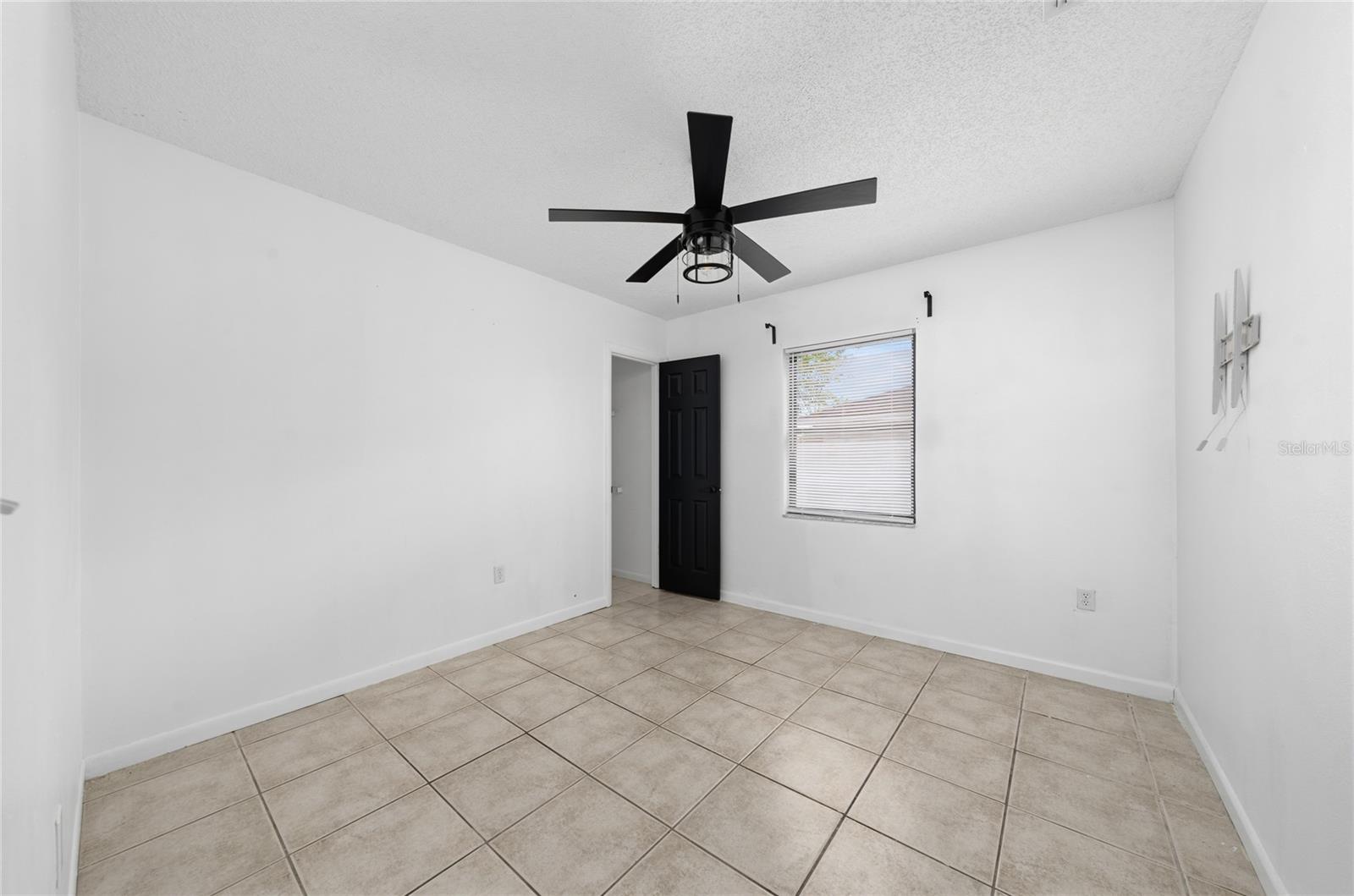 Image 14 of 35 For 1727 Sandalwood Circle Sw