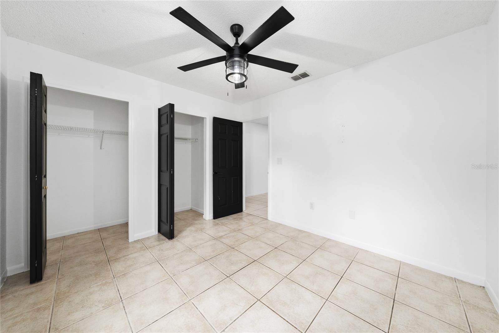 Image 18 of 35 For 1727 Sandalwood Circle Sw