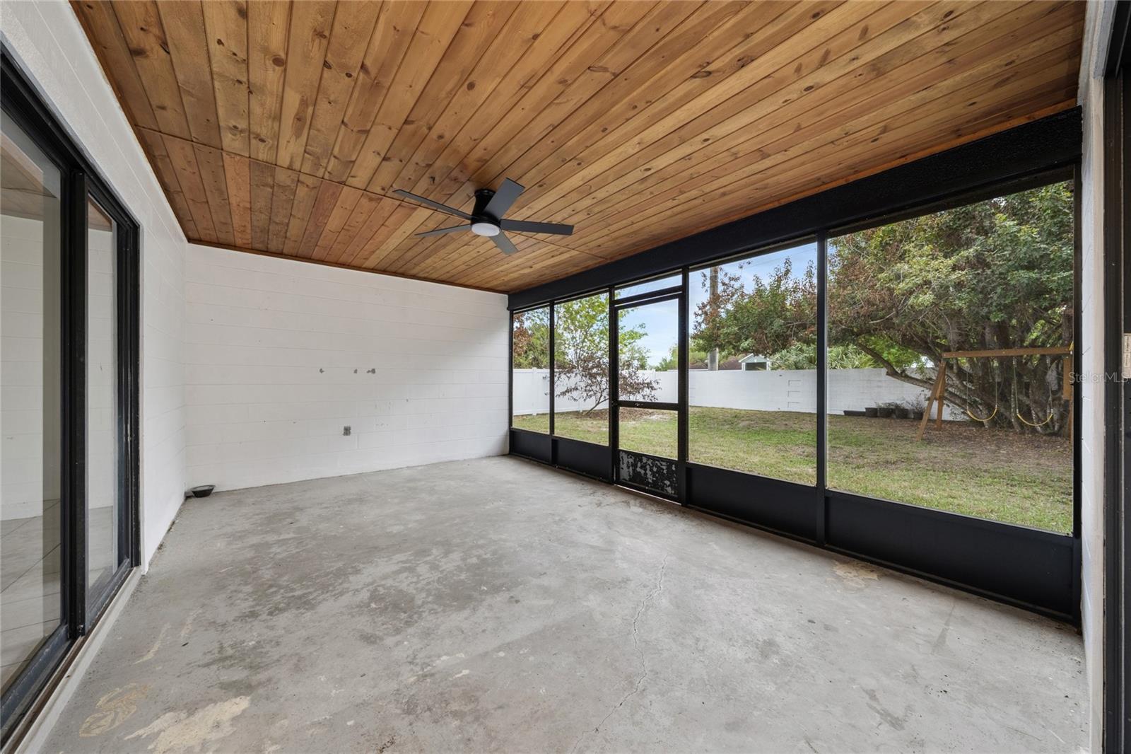 Image 29 of 35 For 1727 Sandalwood Circle Sw