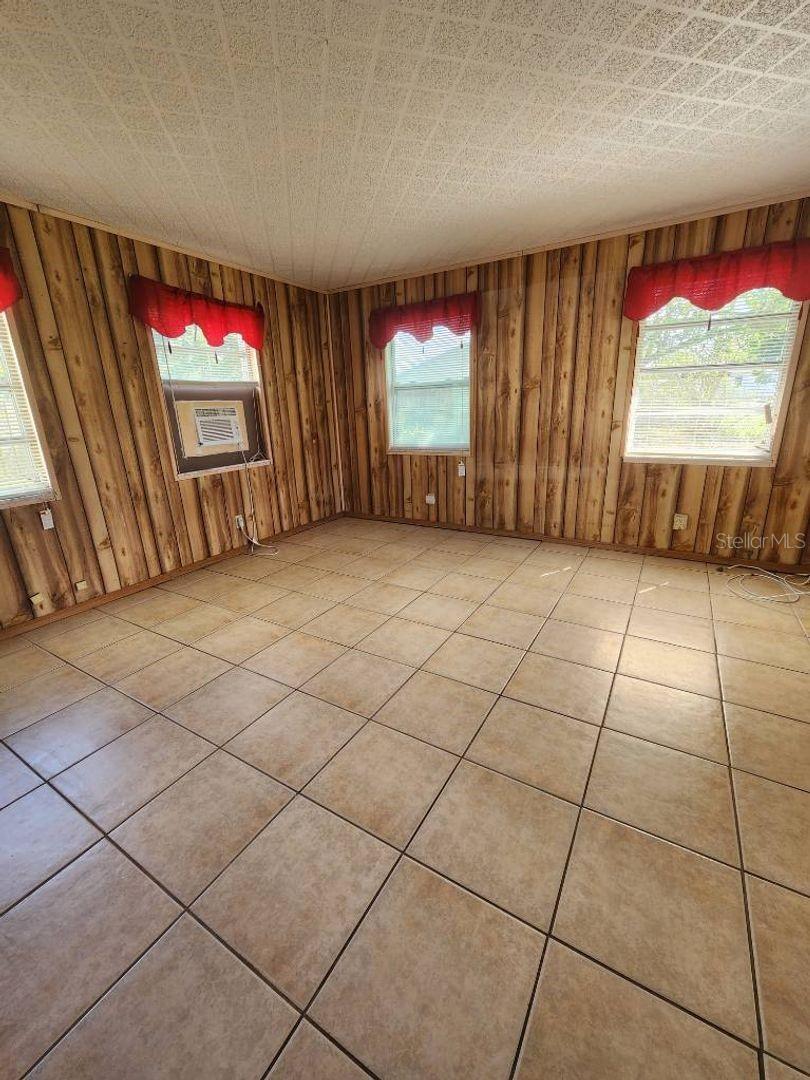 Image 8 of 22 For 2085 Nottingham Road