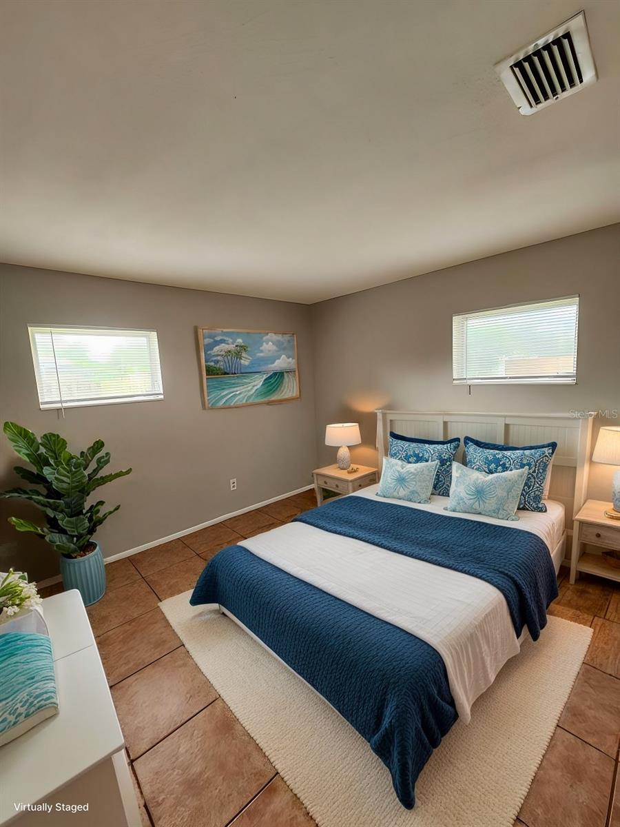 Image 15 of 38 For 2913 Bayeux Avenue