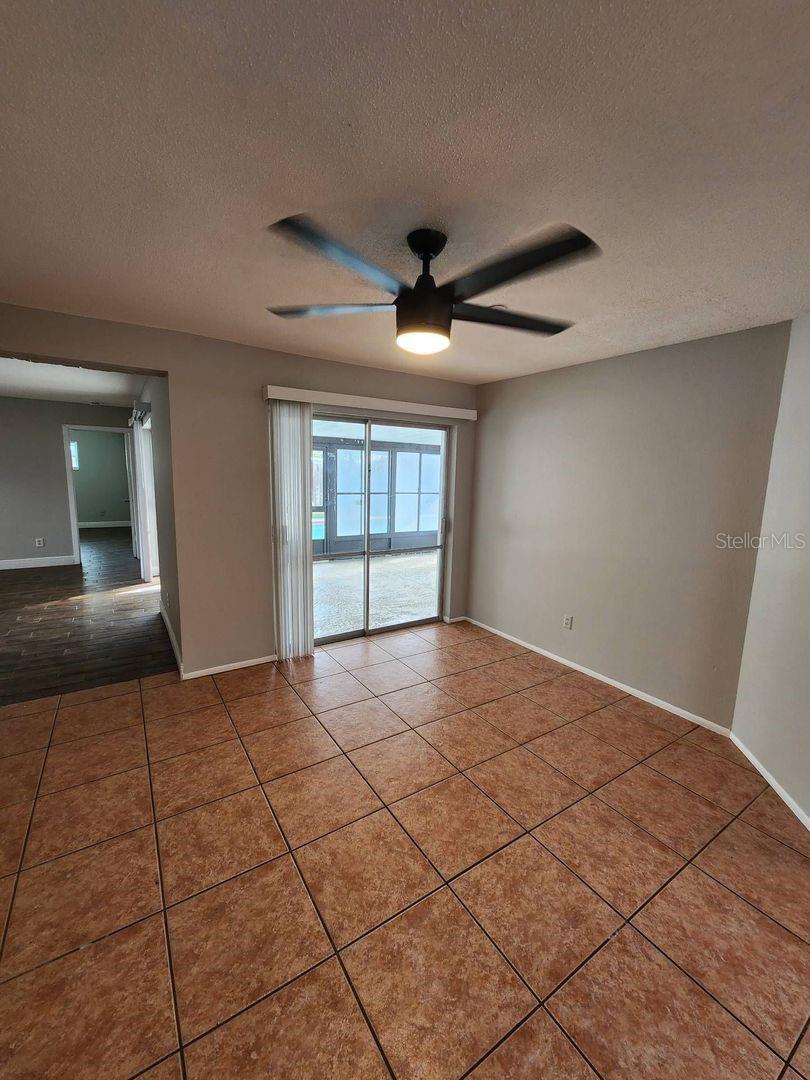 Image 19 of 38 For 2913 Bayeux Avenue