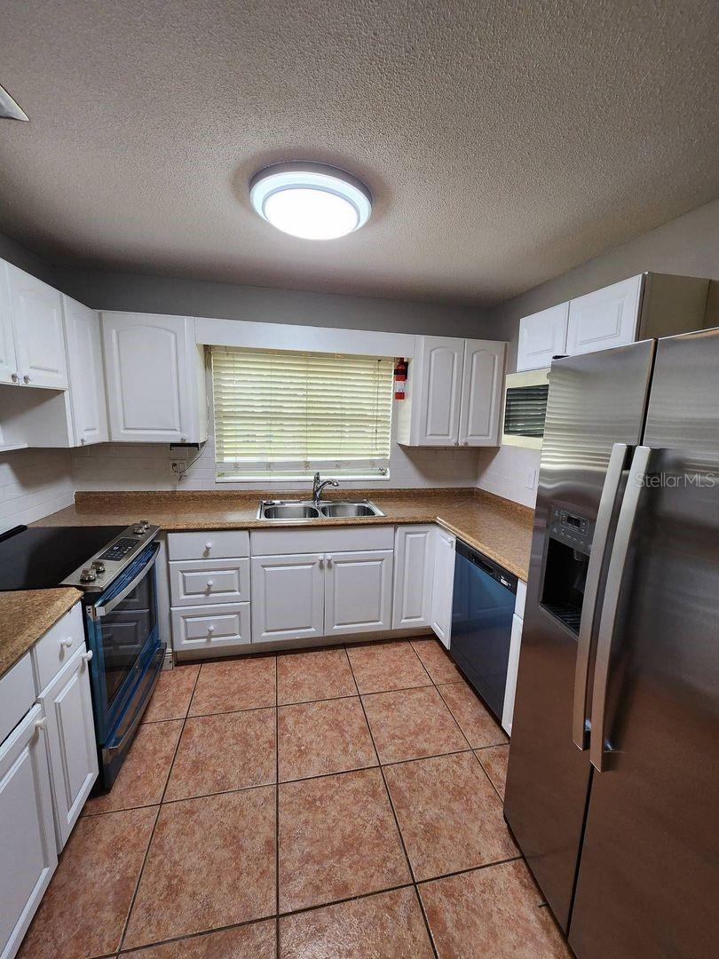 Image 20 of 38 For 2913 Bayeux Avenue