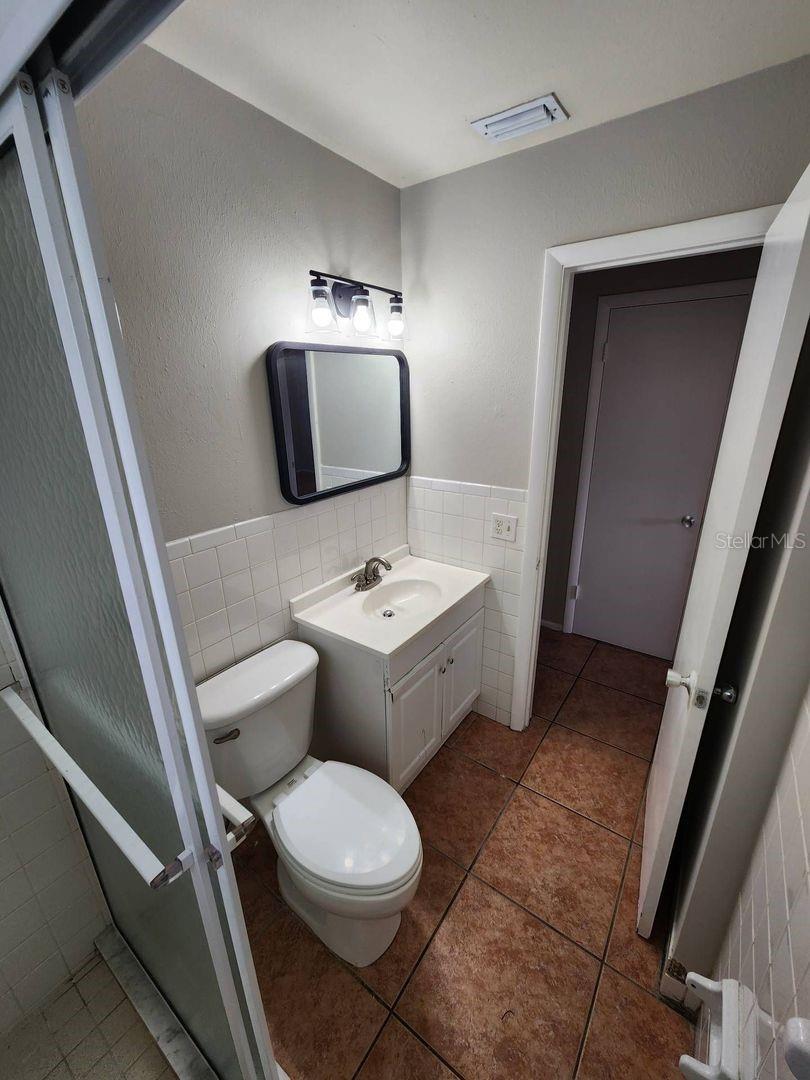 Image 33 of 38 For 2913 Bayeux Avenue