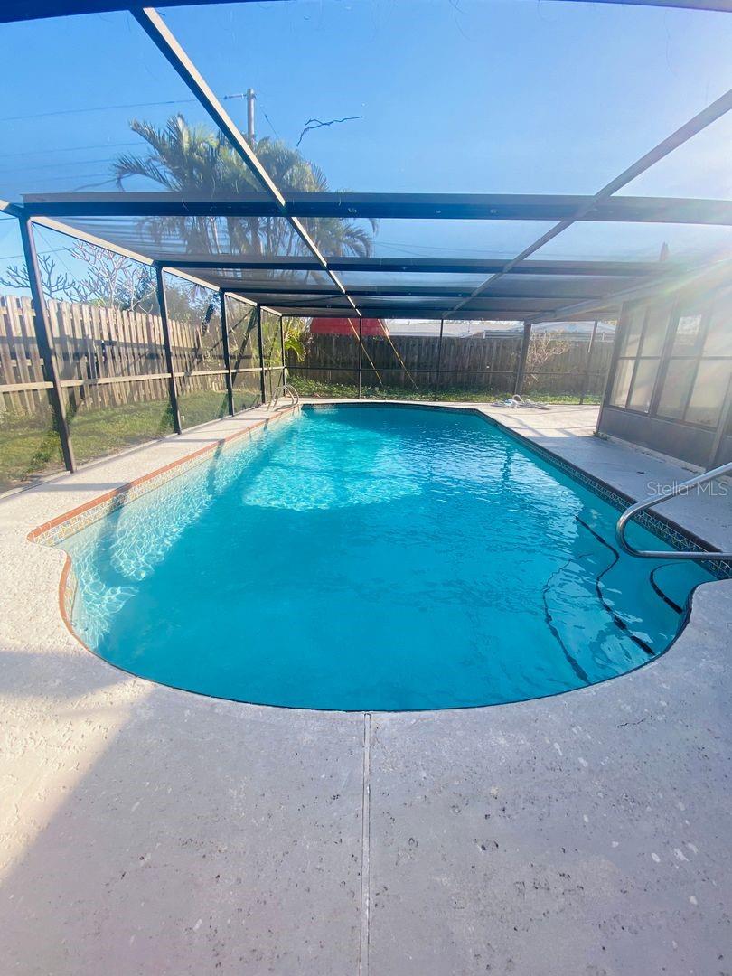 Image 4 of 38 For 2913 Bayeux Avenue