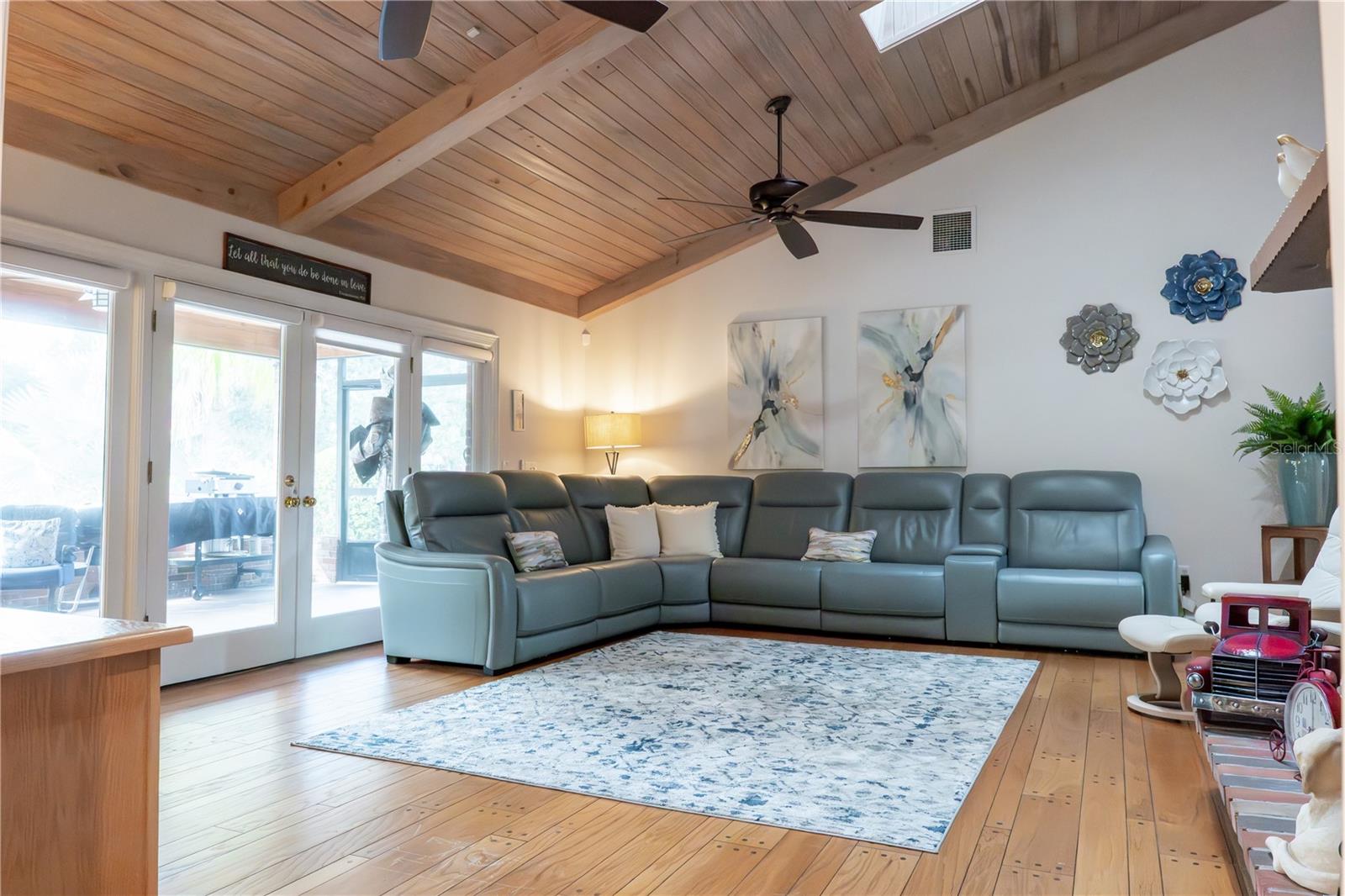 Image 20 of 63 For 5368 Majestic Oak Circle