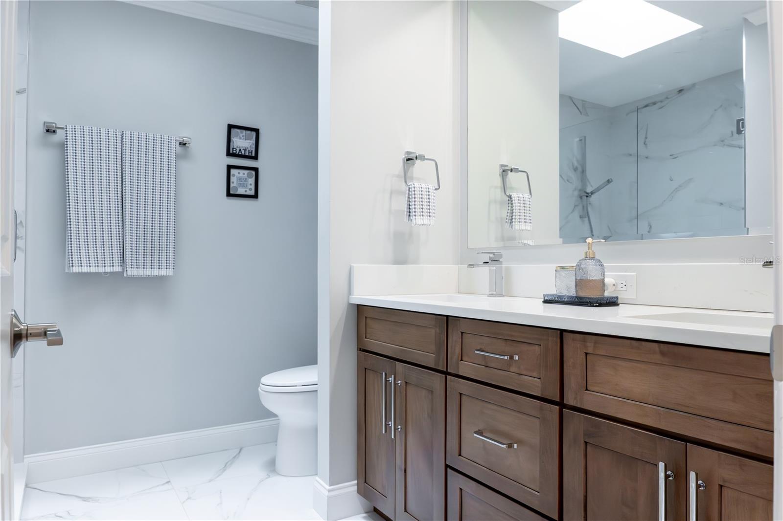 Image 25 of 63 For 5368 Majestic Oak Circle