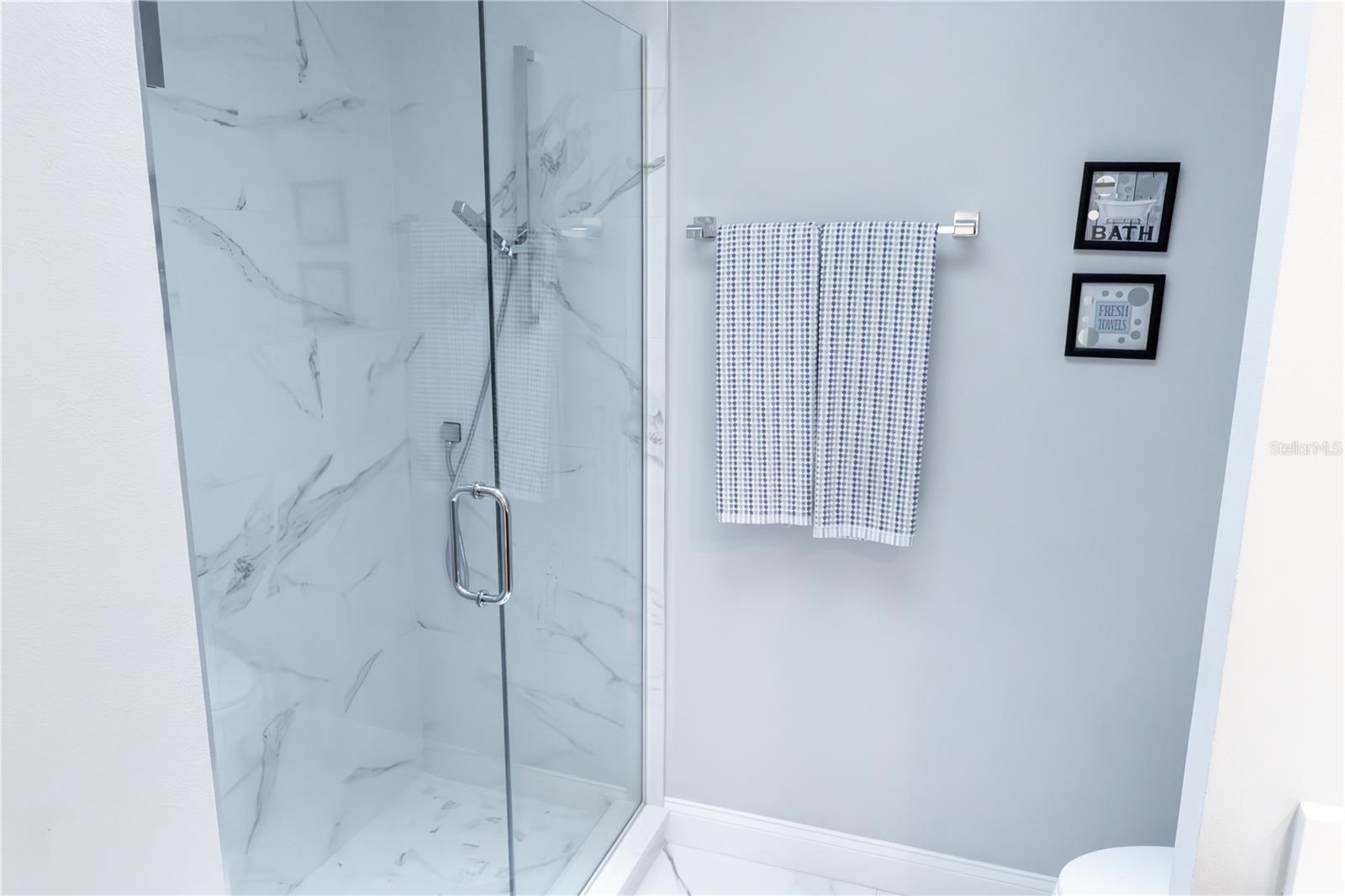 Image 27 of 63 For 5368 Majestic Oak Circle