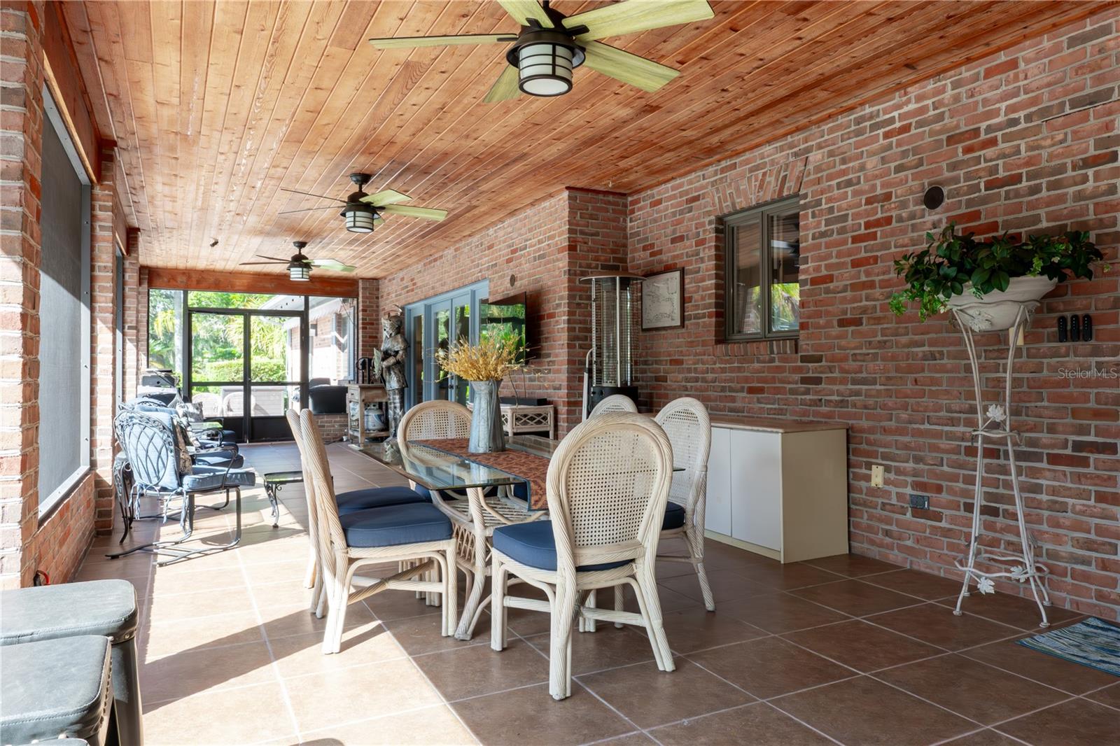 Image 44 of 63 For 5368 Majestic Oak Circle