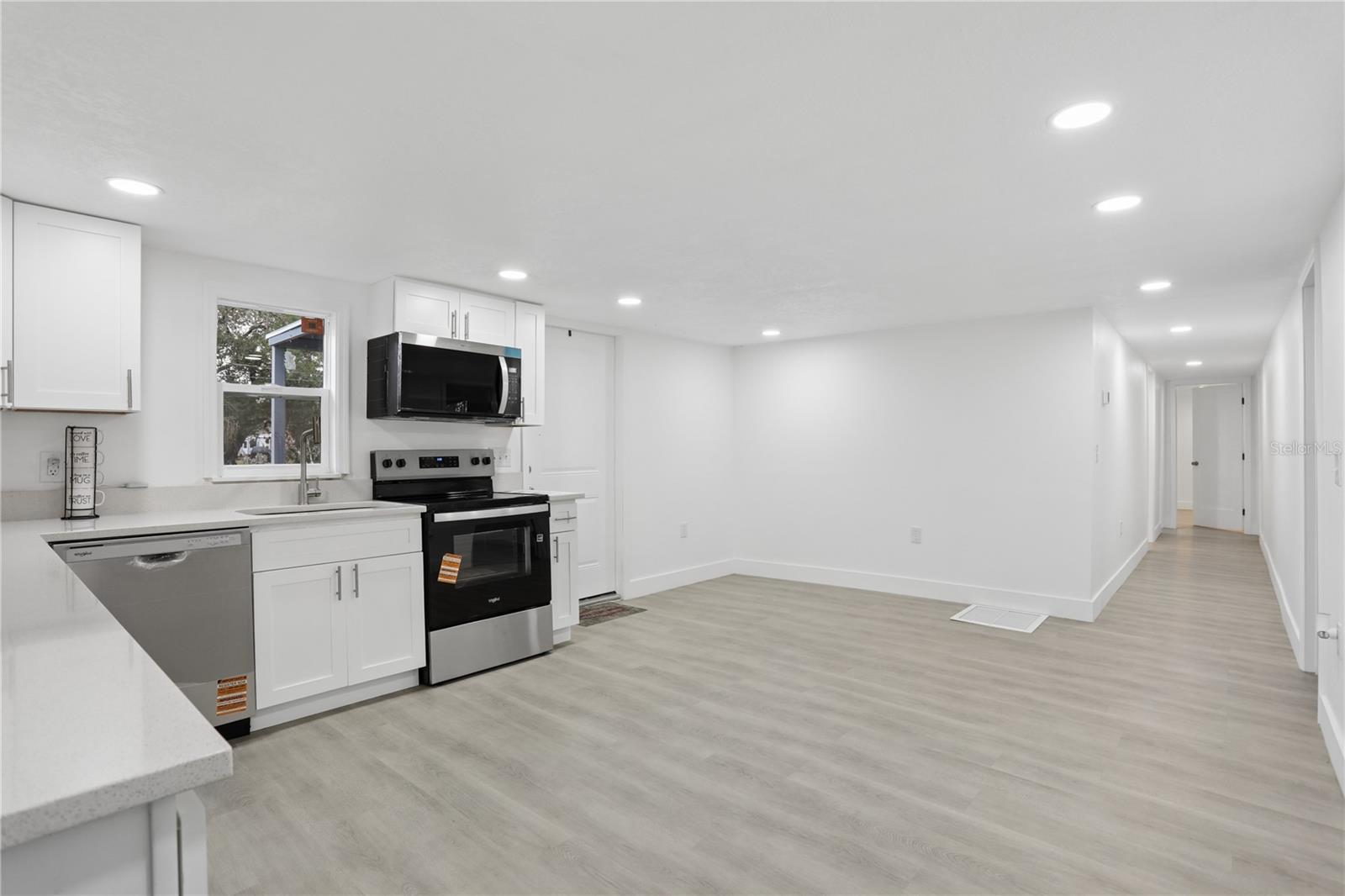 Image 10 of 38 For 1605 8th Street