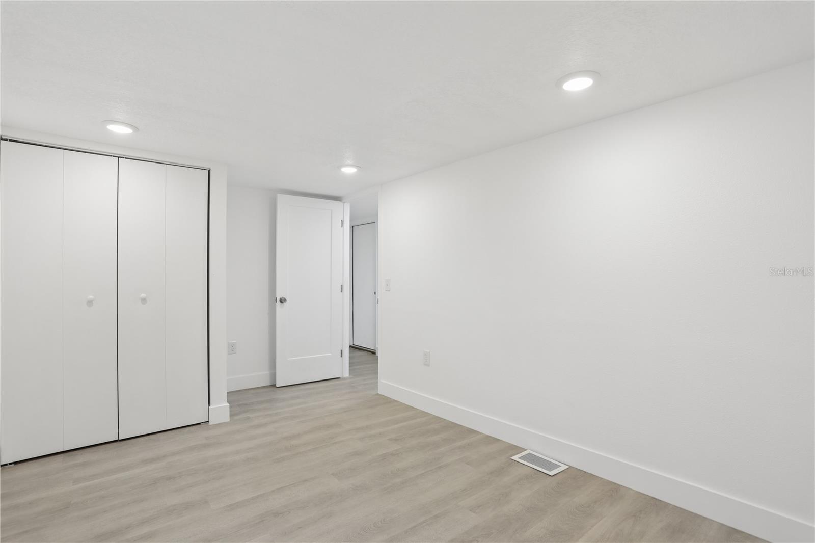 Image 17 of 38 For 1605 8th Street