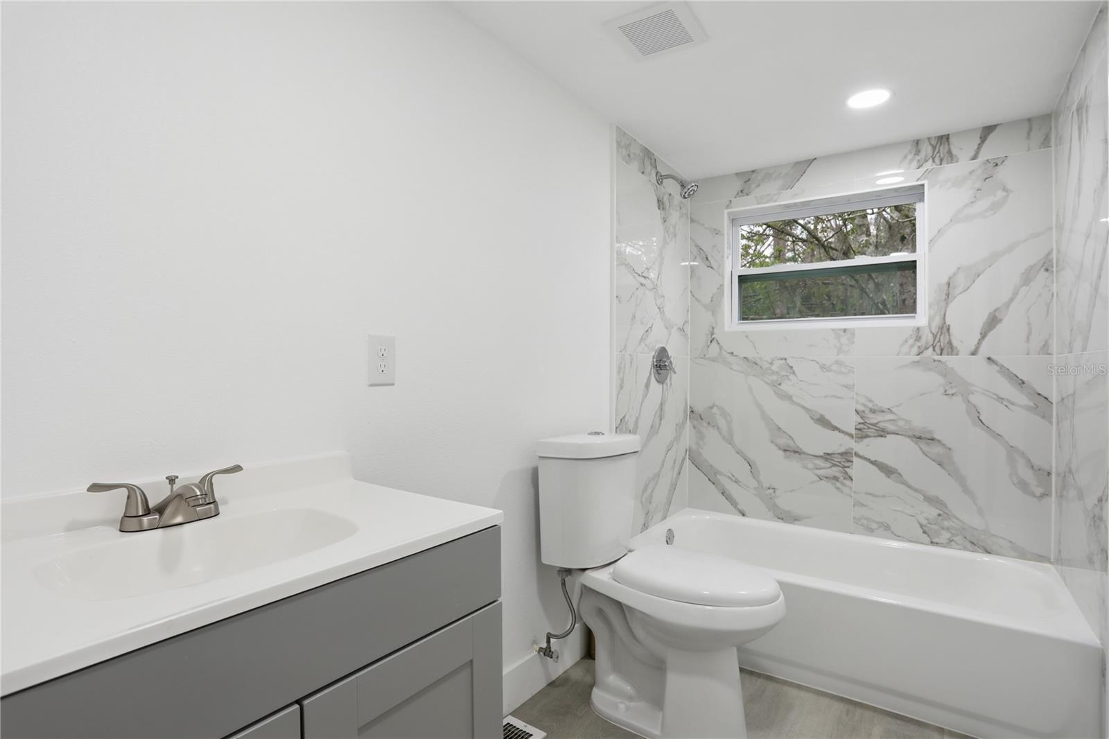 Image 19 of 38 For 1605 8th Street