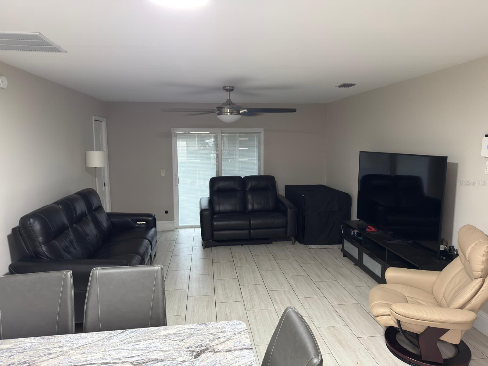 Image 4 of 13 For 1420 Myrna Lane