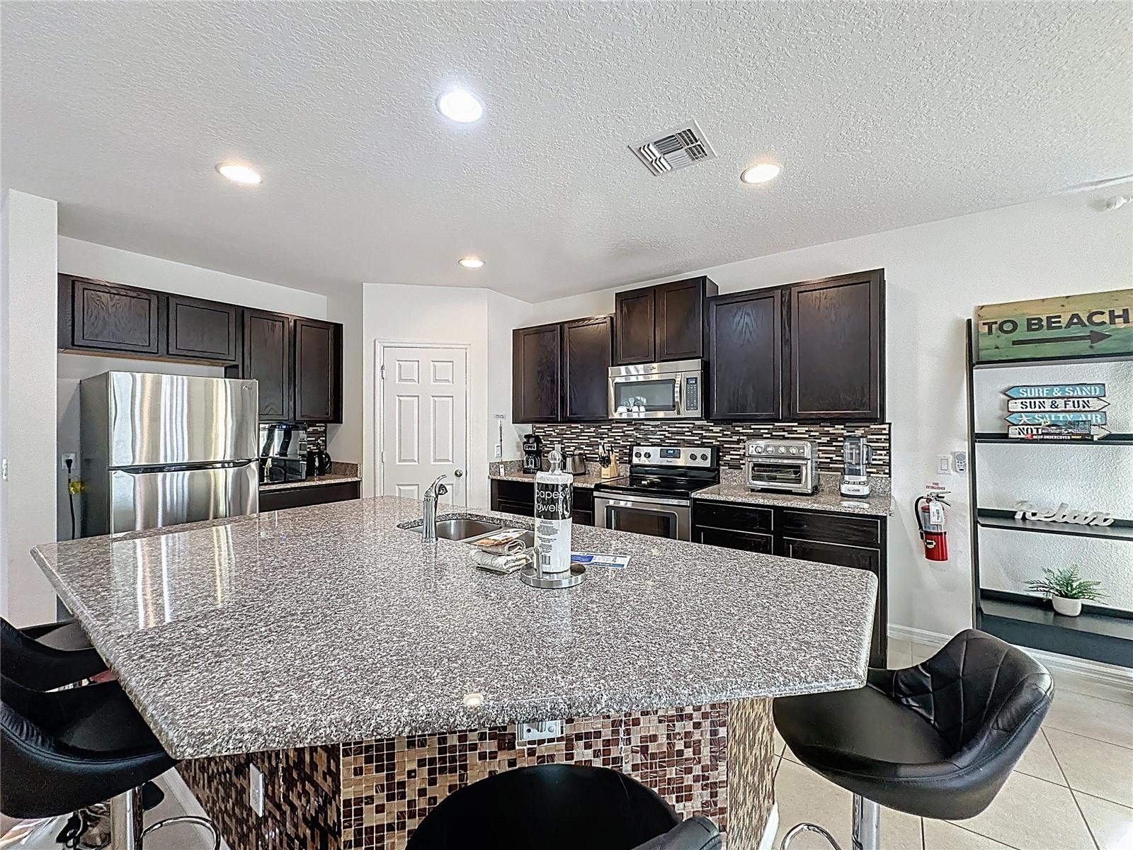 Image 16 of 52 For 1346 Yorkshire Court