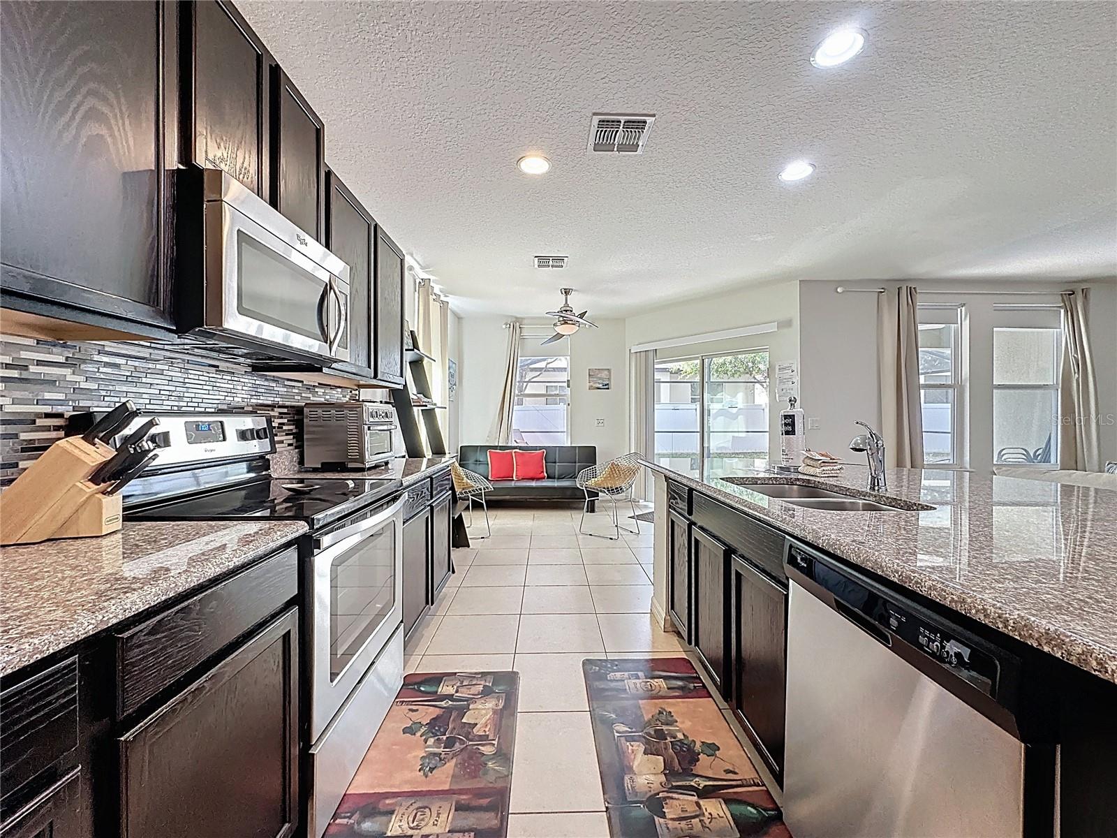 Image 19 of 52 For 1346 Yorkshire Court