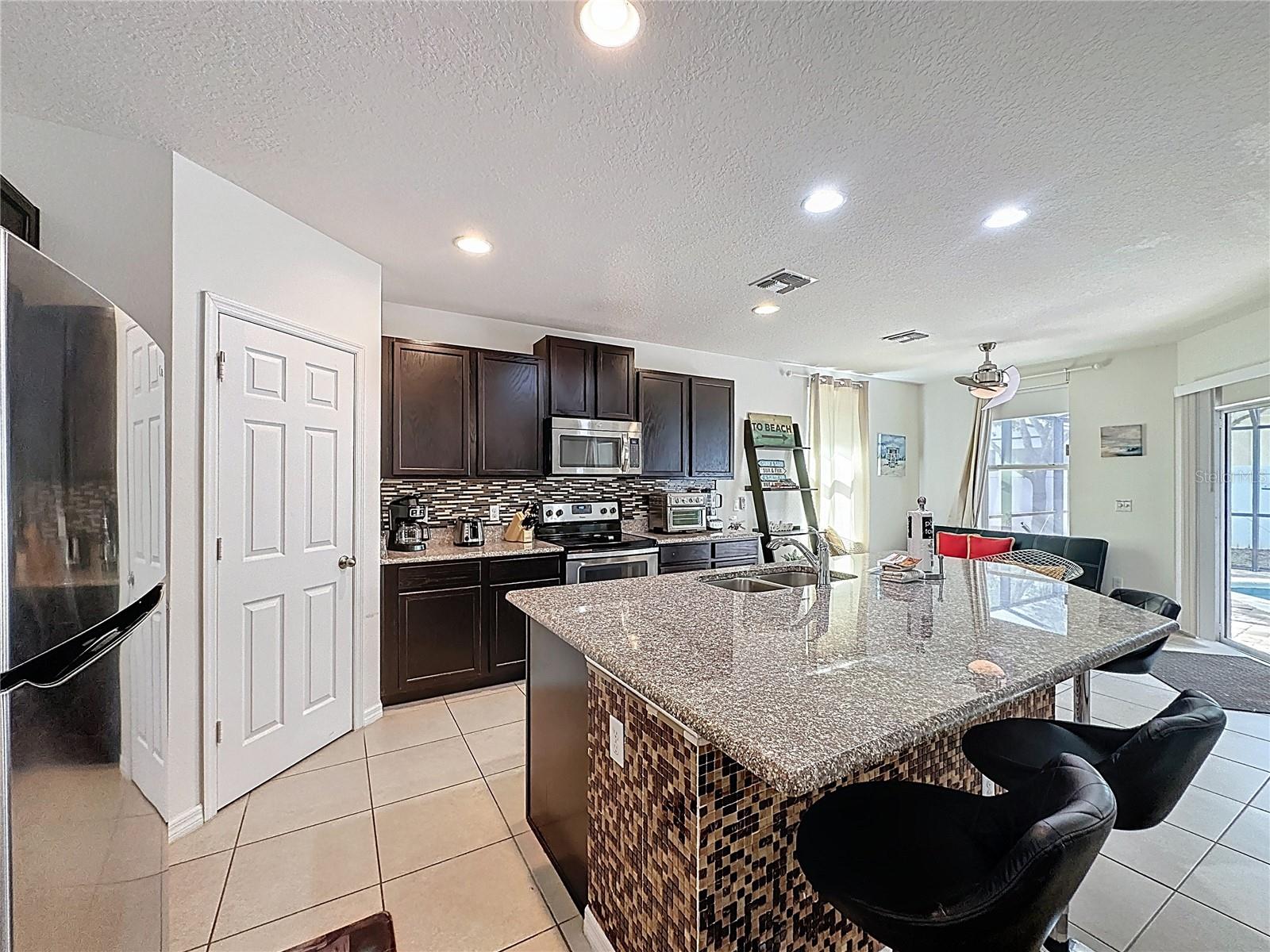 Image 20 of 52 For 1346 Yorkshire Court