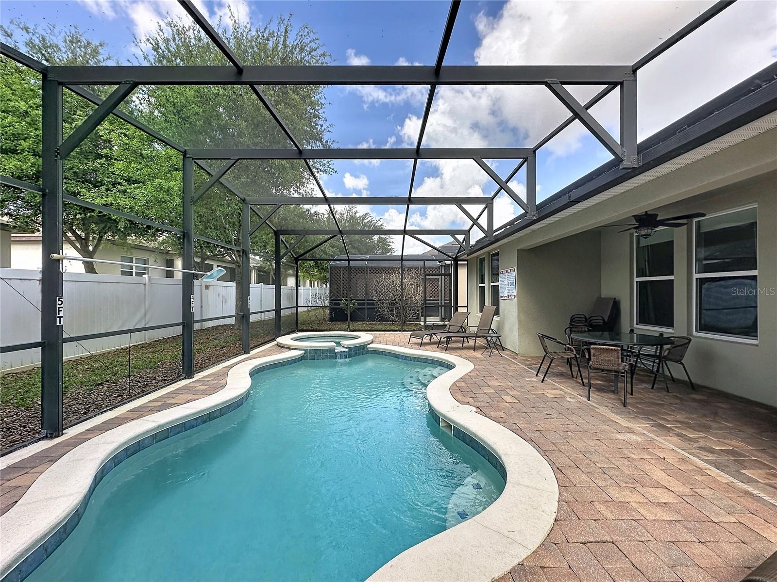 Image 22 of 52 For 1346 Yorkshire Court