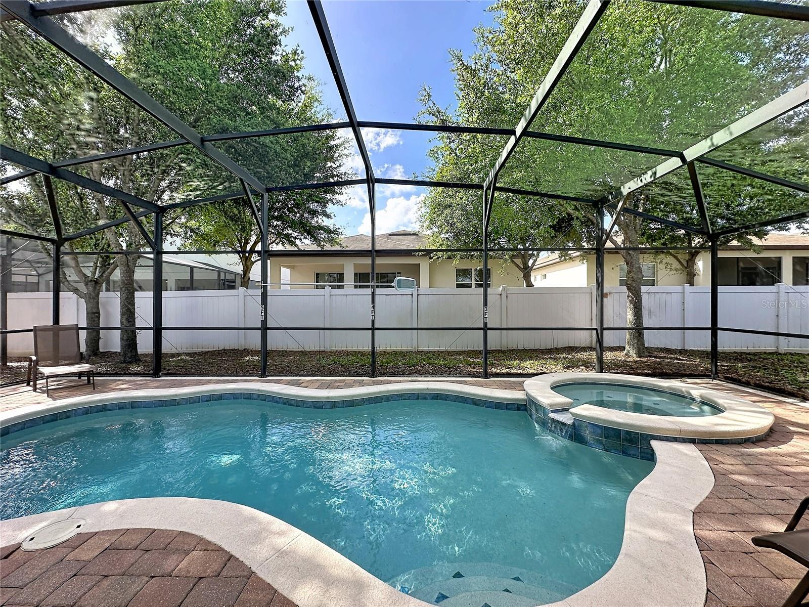 Image 24 of 52 For 1346 Yorkshire Court